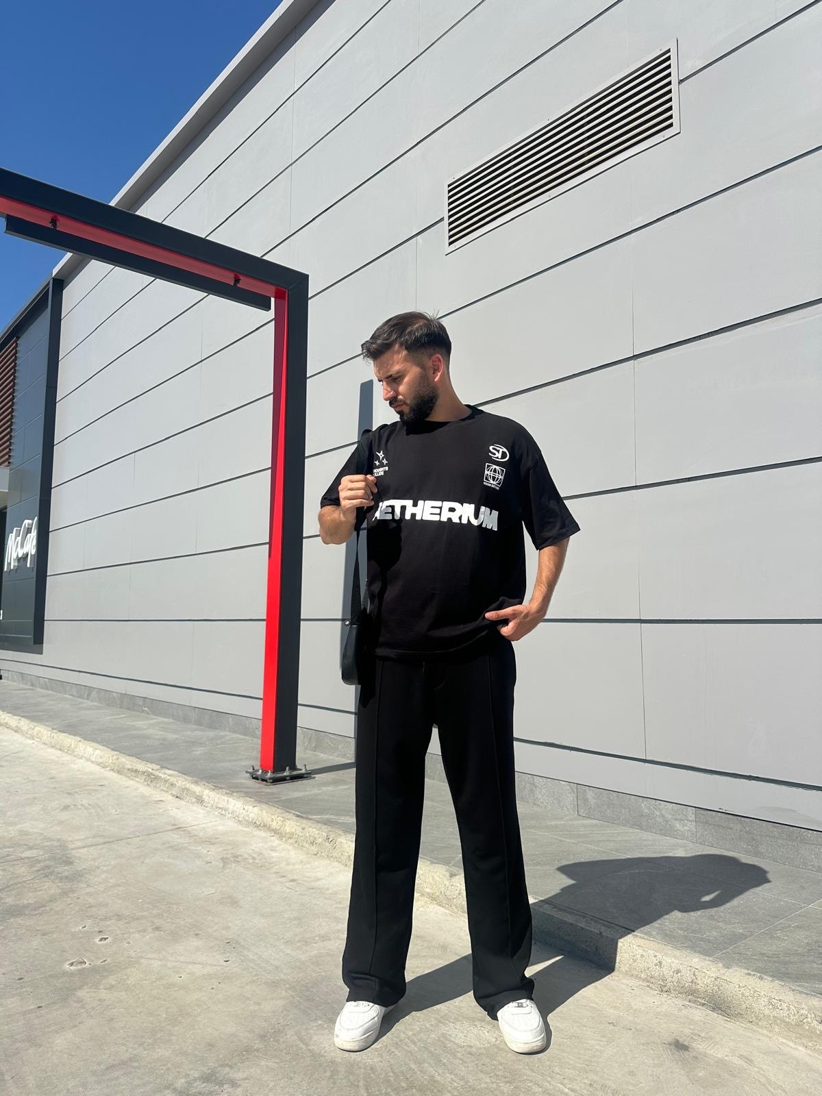 Aetherum Siyah Baskılı Oversize T-Shirt