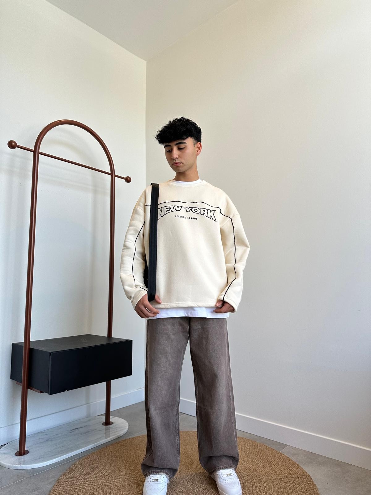 New York Oversize Bej Sweatshirt