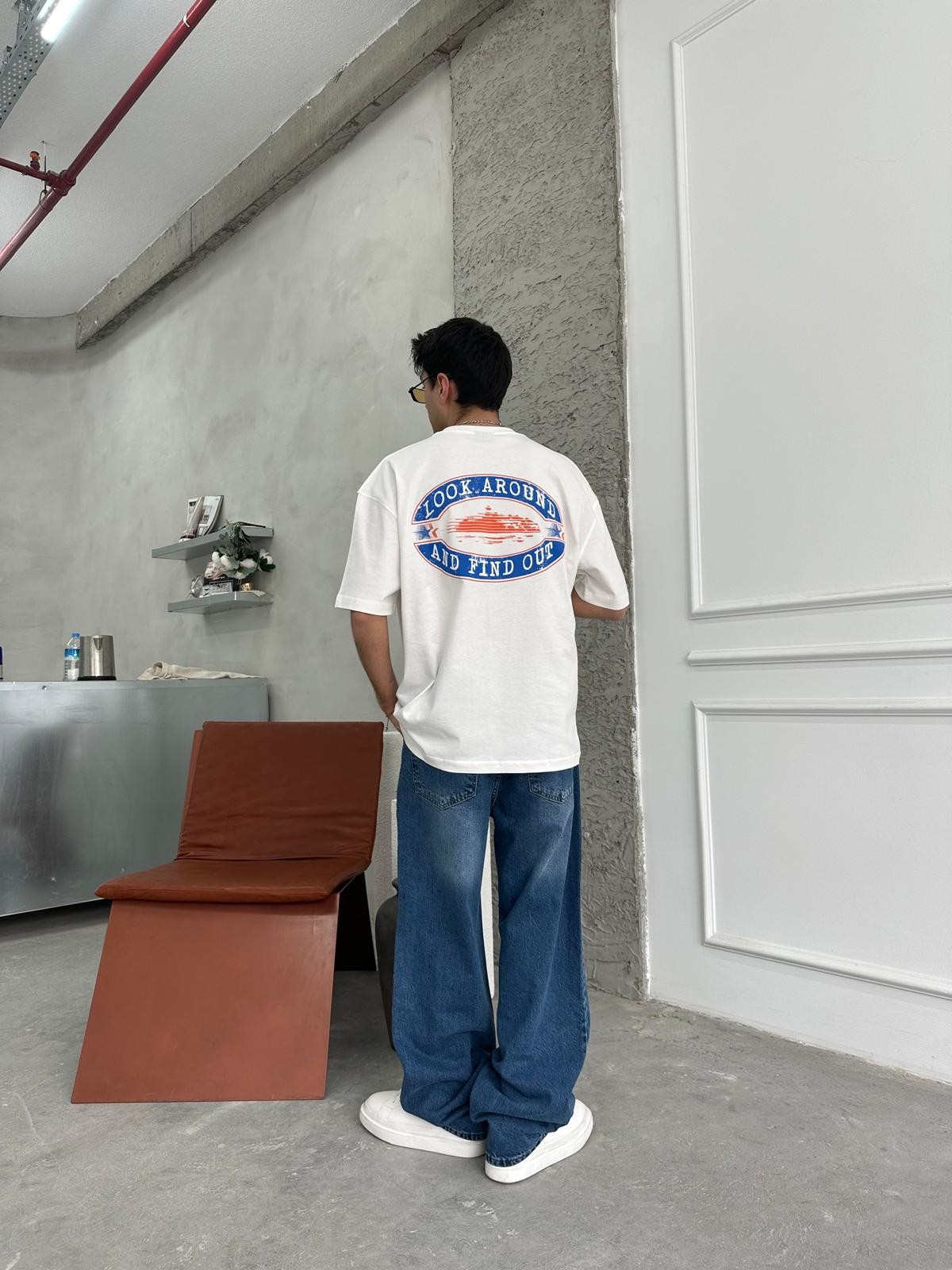Look Around Back Print White T-Shirt