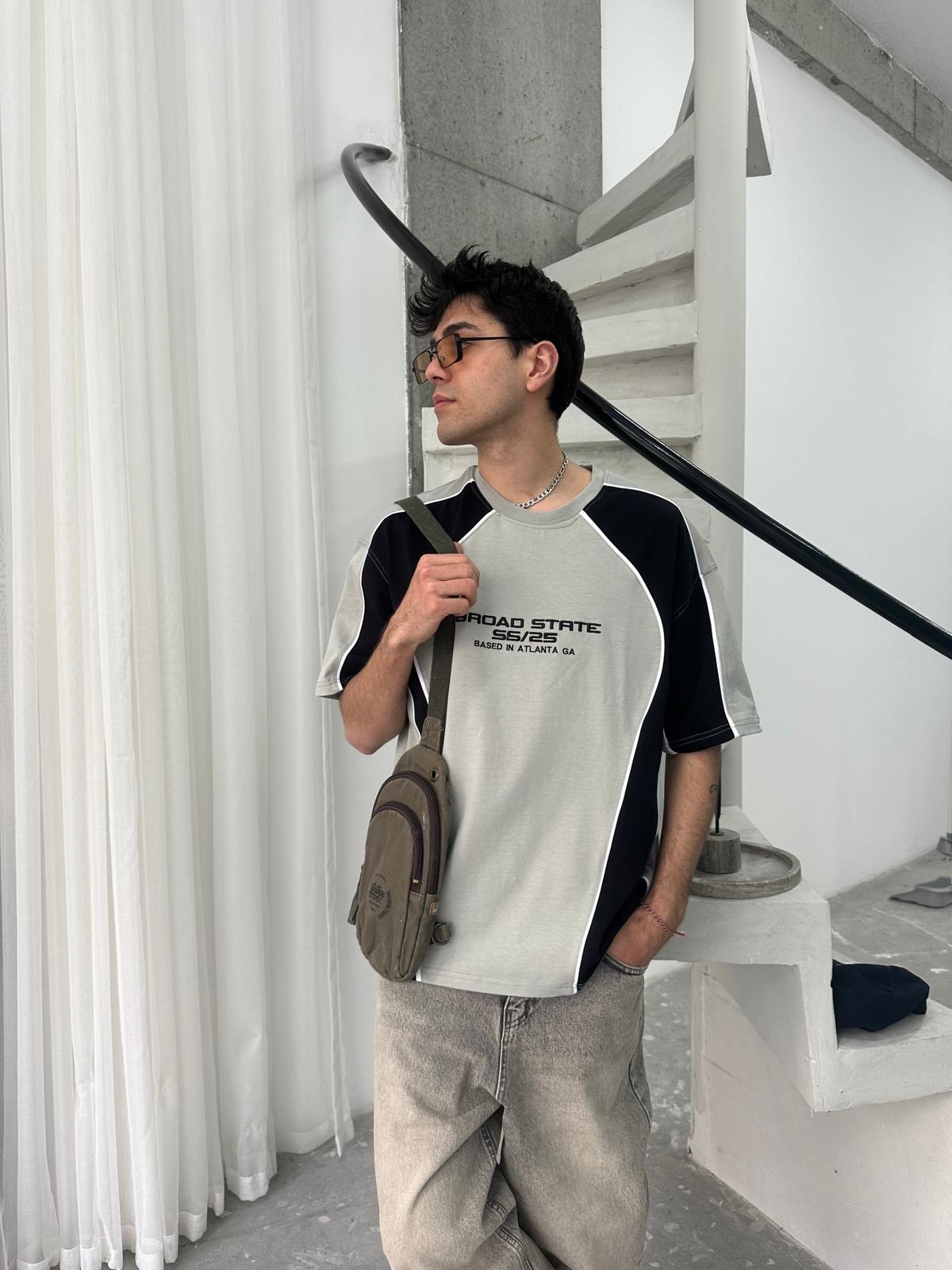 Broad State Reglan Kol Füme T-Shirt
