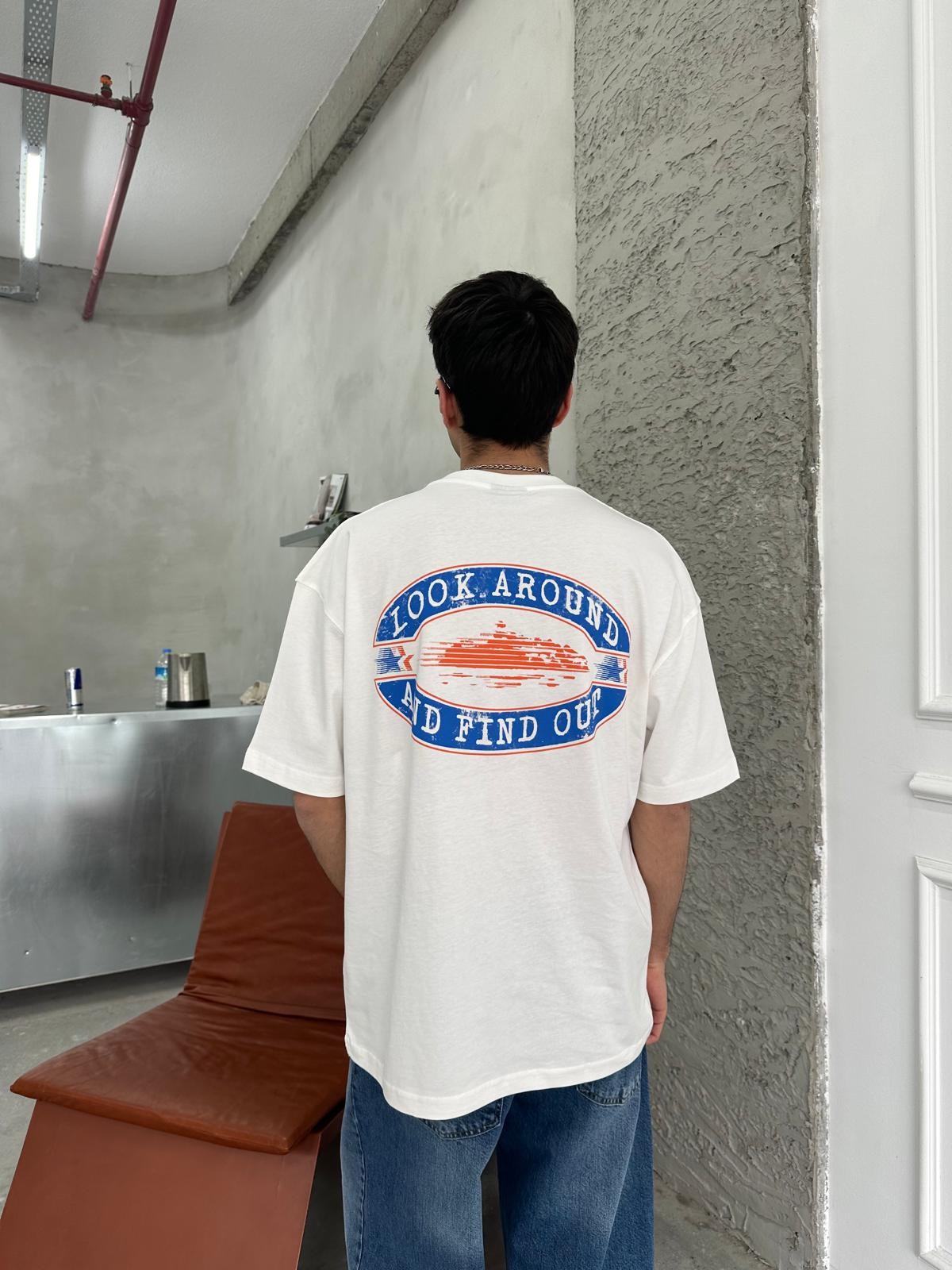 Look Around Back Print White T-Shirt