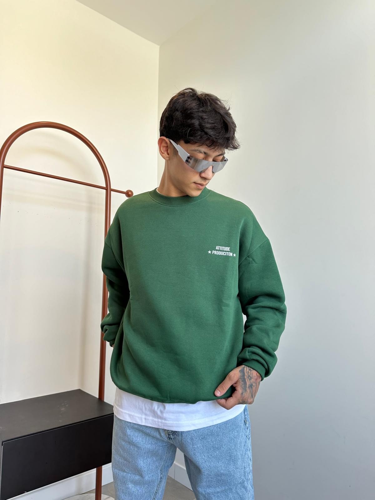 Chill High Back Print Green Sweatshirt