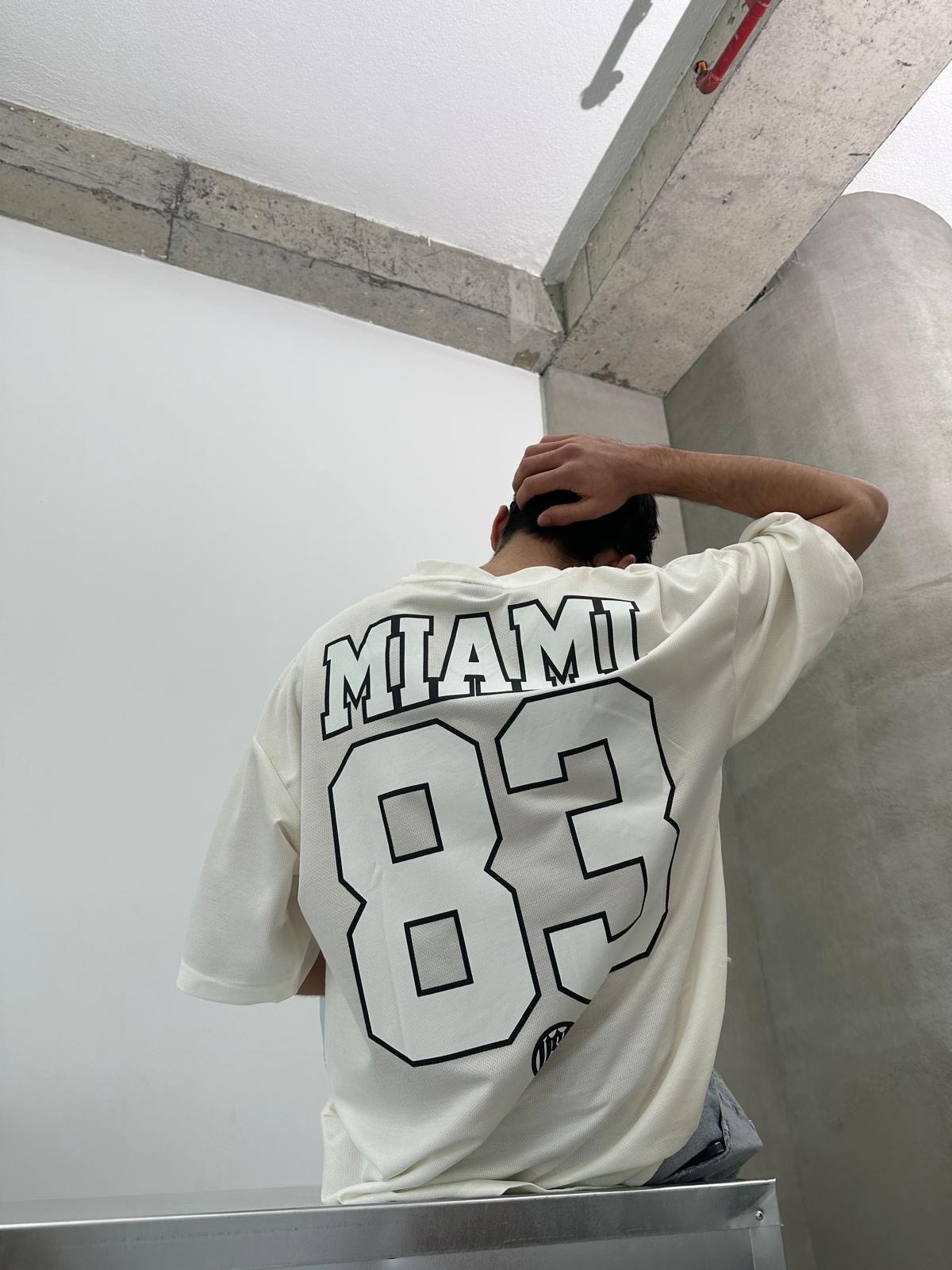Miami 83 Baskılı Beyaz Forma