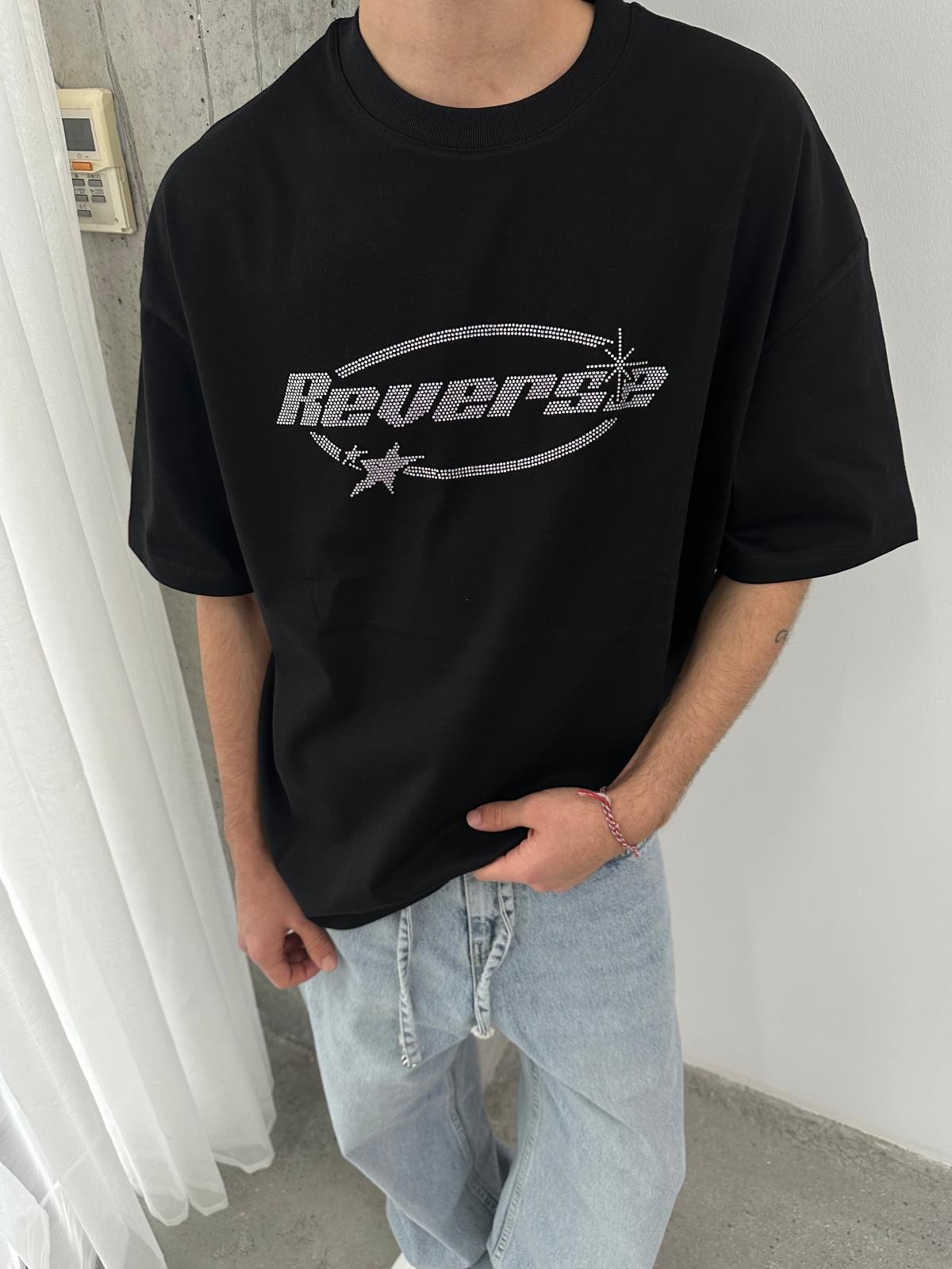 Reverse Taşlamalı Siyah Oversize T-Shirt