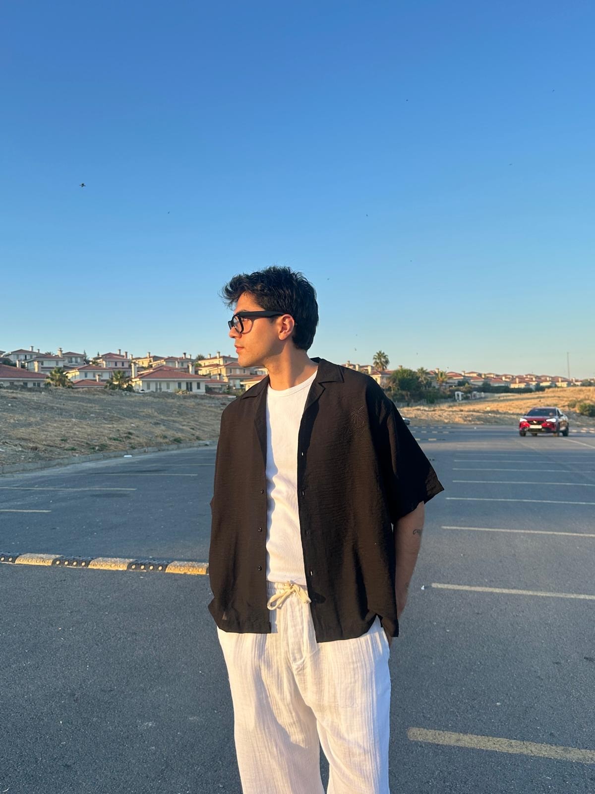 Seaside Nakışlı Siyah Kısa Kollu Gömlek