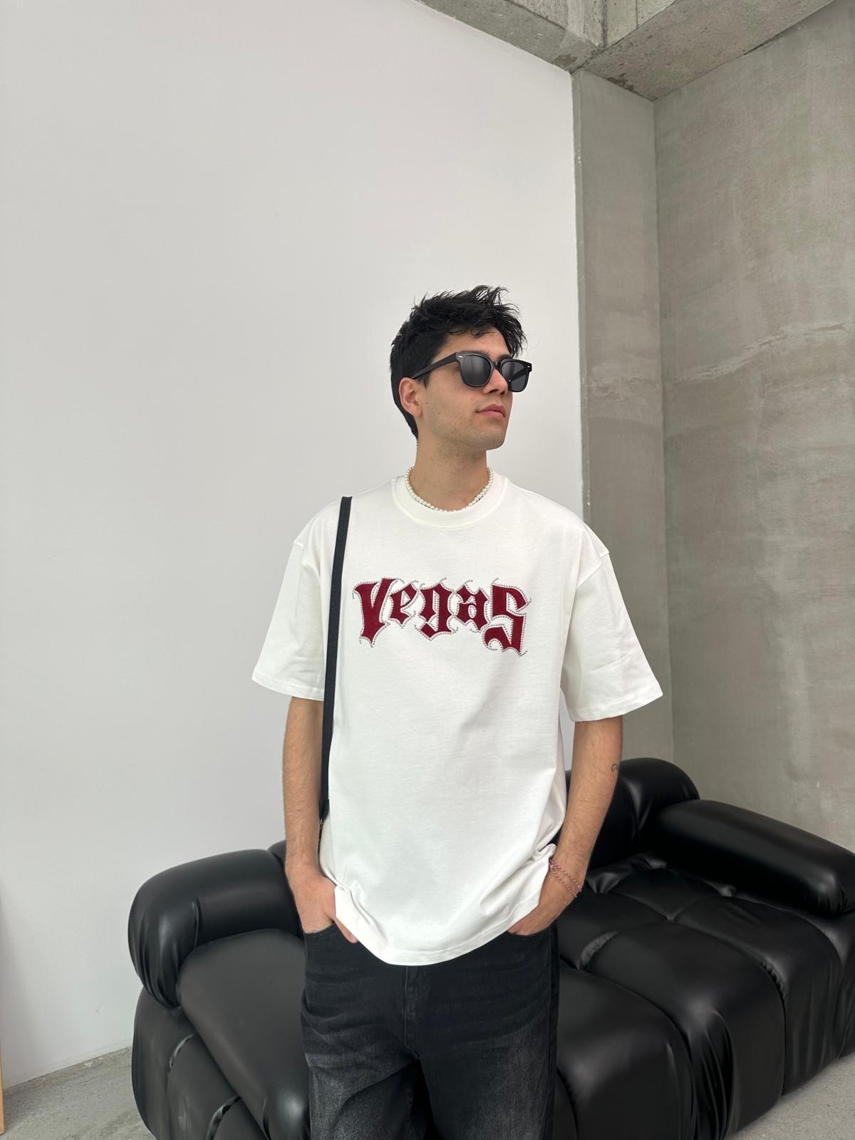Vegas Taş Detaylı Beyaz T-Shirt 