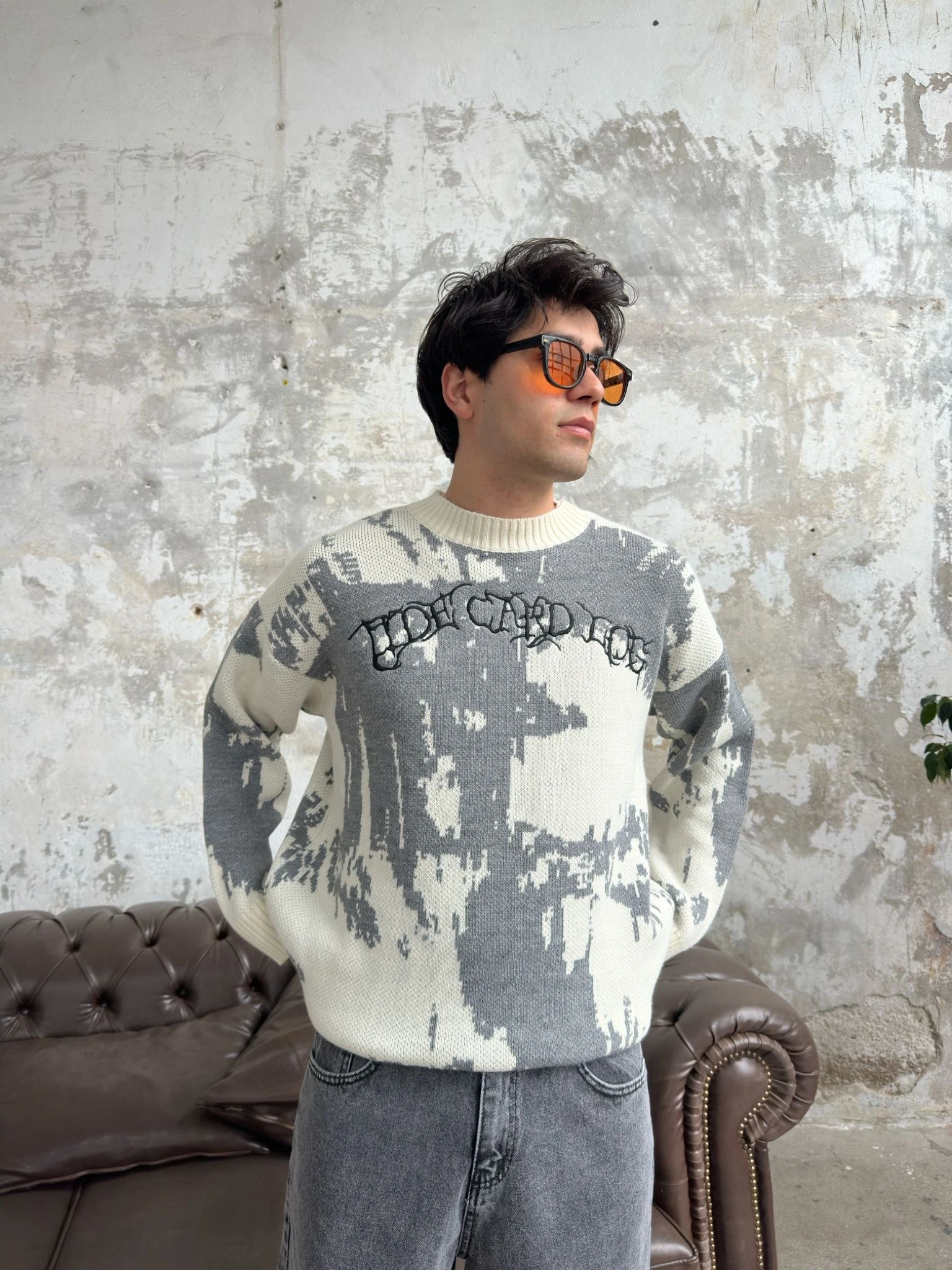 Efekt Nakışlı Bej Oversize Triko