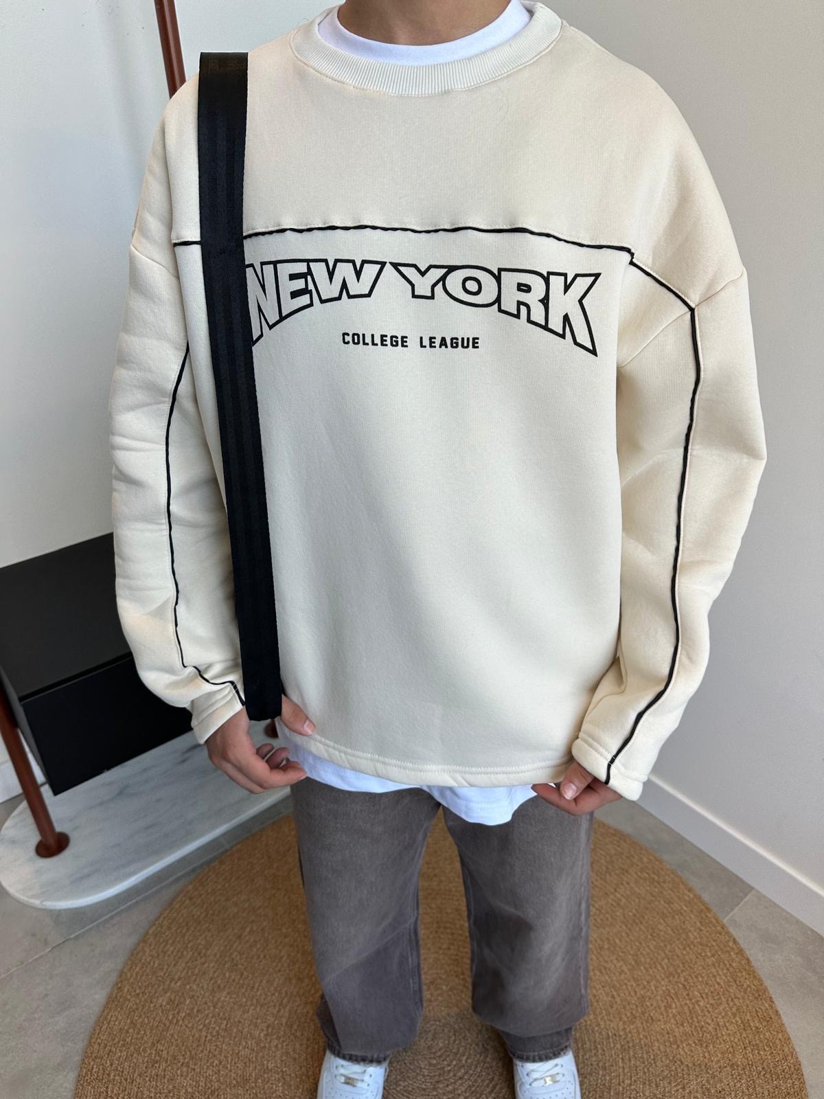 New York Biye Detay White Oversize Sweatshirt