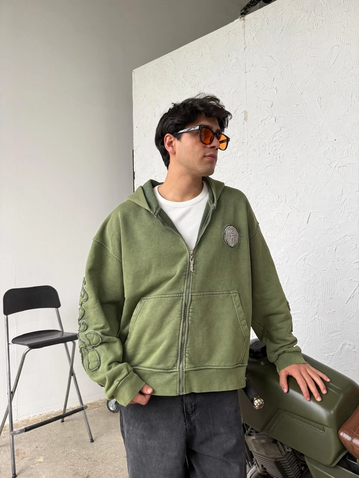 Kol Patch Detay Washed Green Diyagonel Zip Hoodie