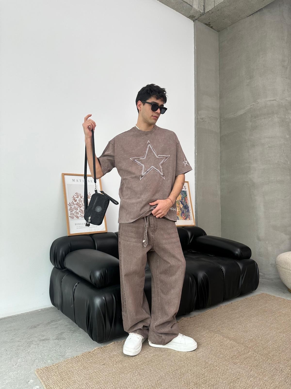 Star Detail Kahve Oversize T-Shirt