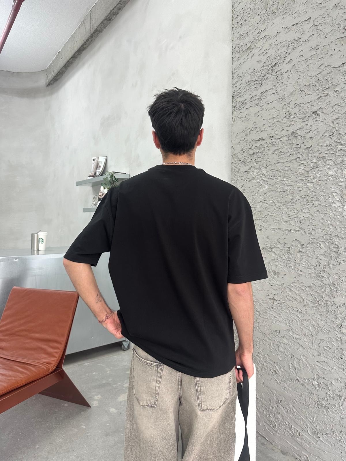 Vegas Taş Detaylı Siyah T-Shirt