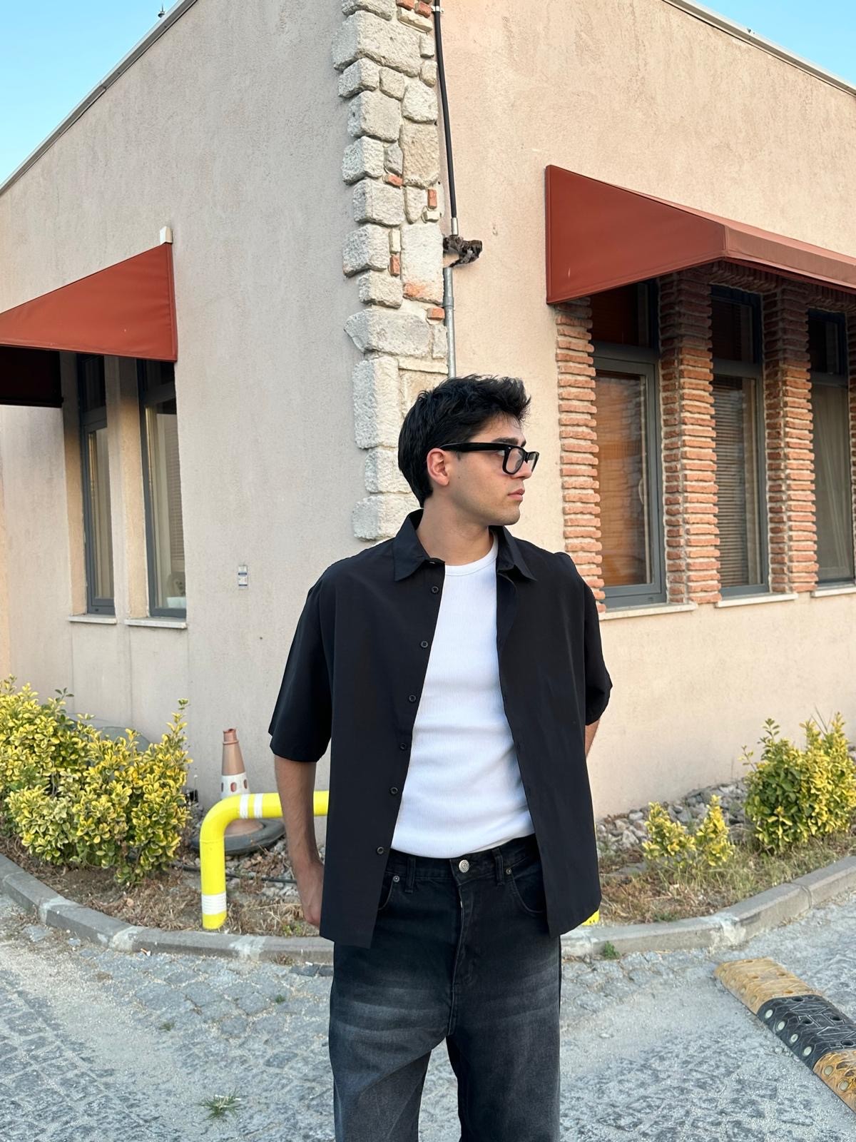 Siyah Kısa Kollu Oversize Gömlek