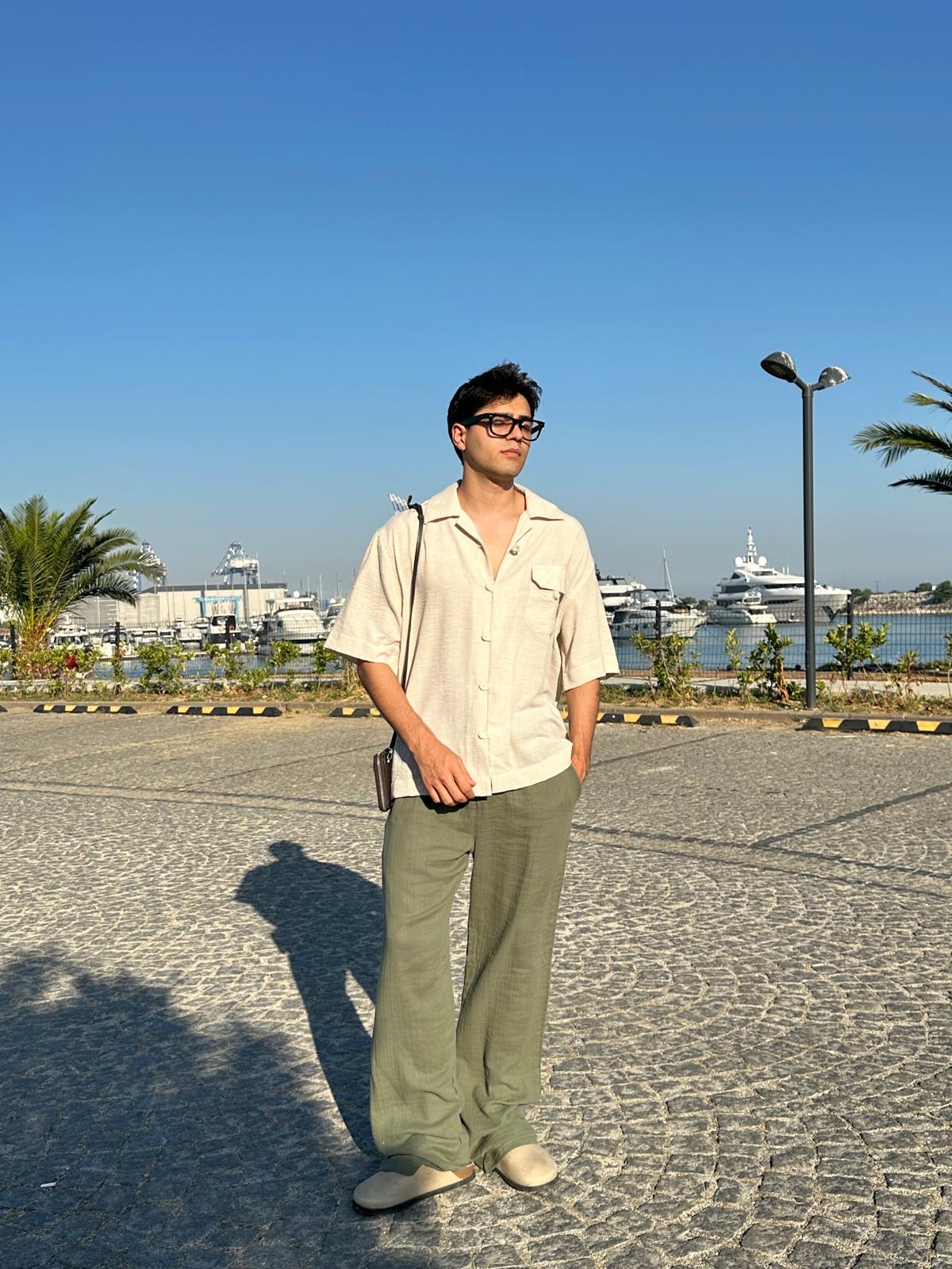 Kısa Kollu Cep Detay Bej Gömlek