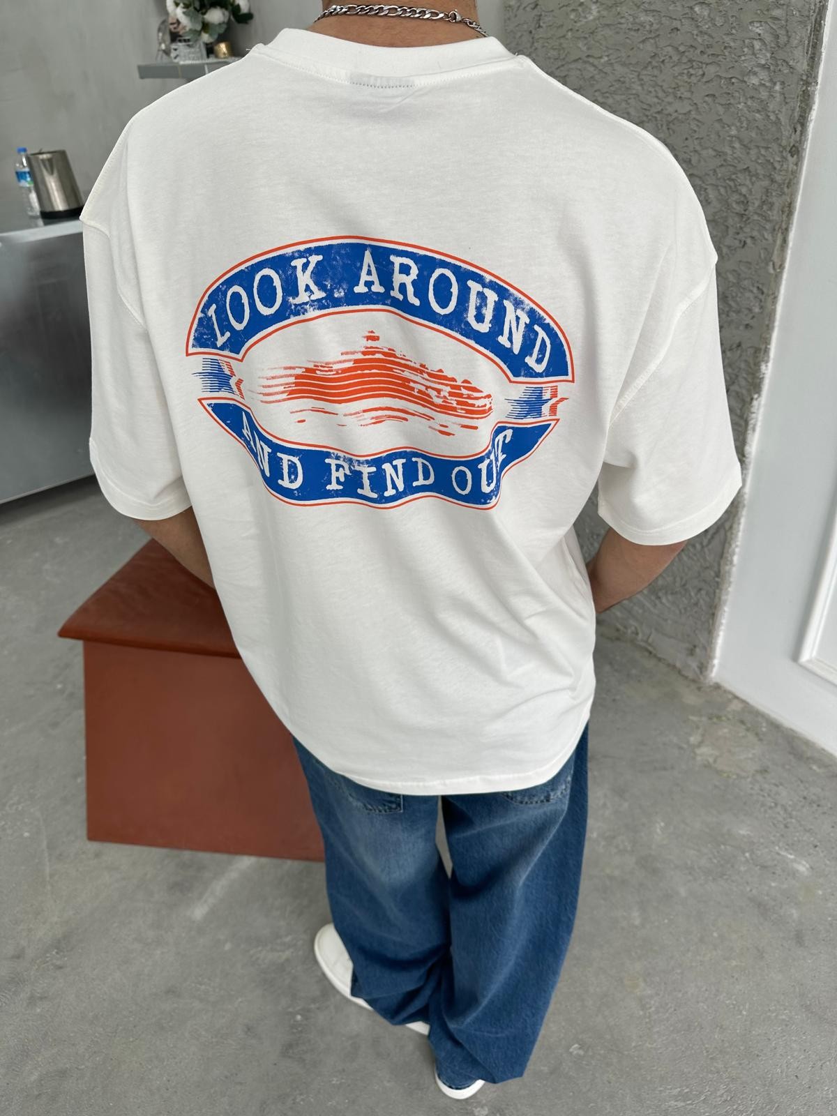 Look Around Back Print White T-Shirt