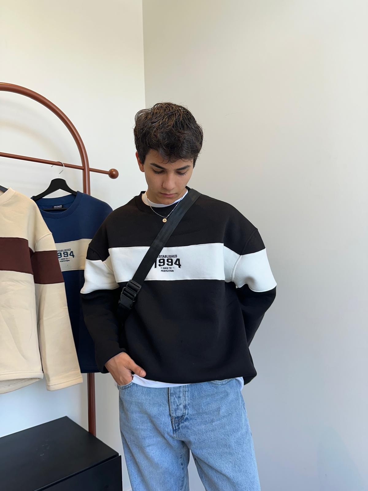 1994 Parçalı Oversize Siyah Sweatshirt