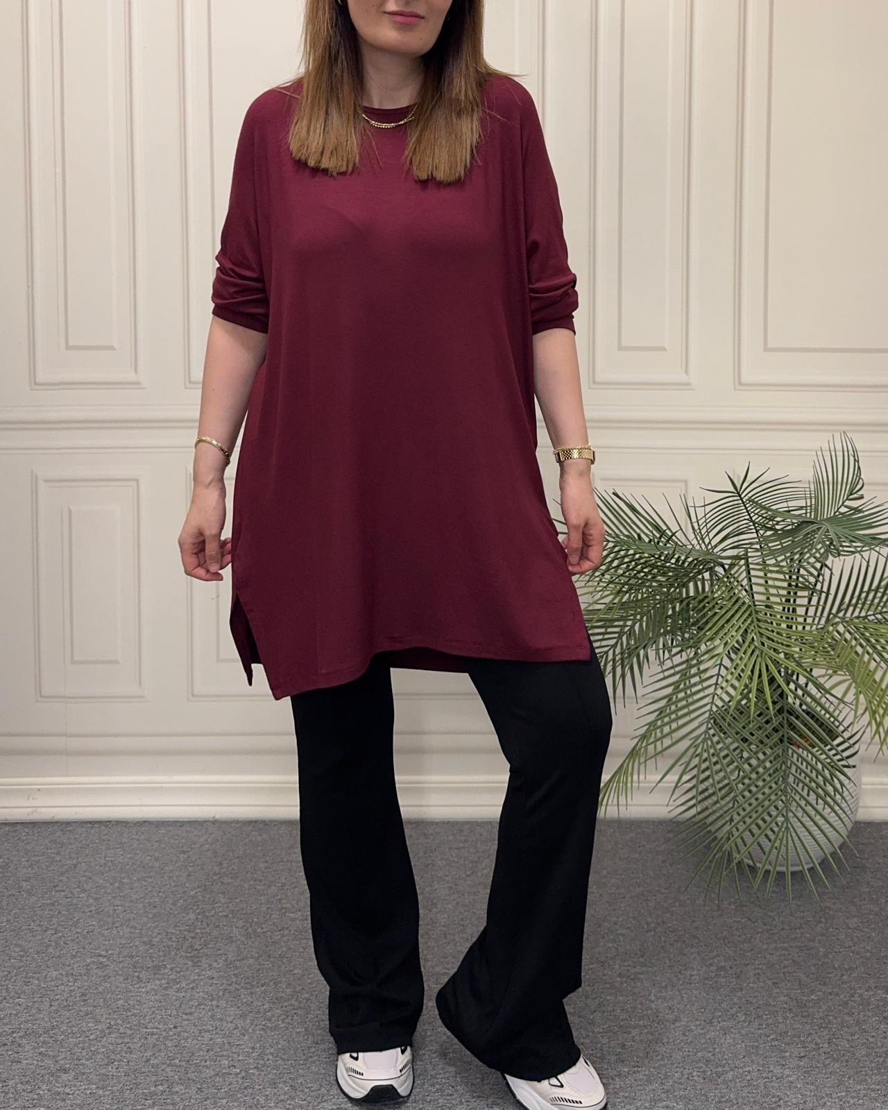 Yırtmaç Detaylı Bisiklet Yaka Bluz Mürdüm