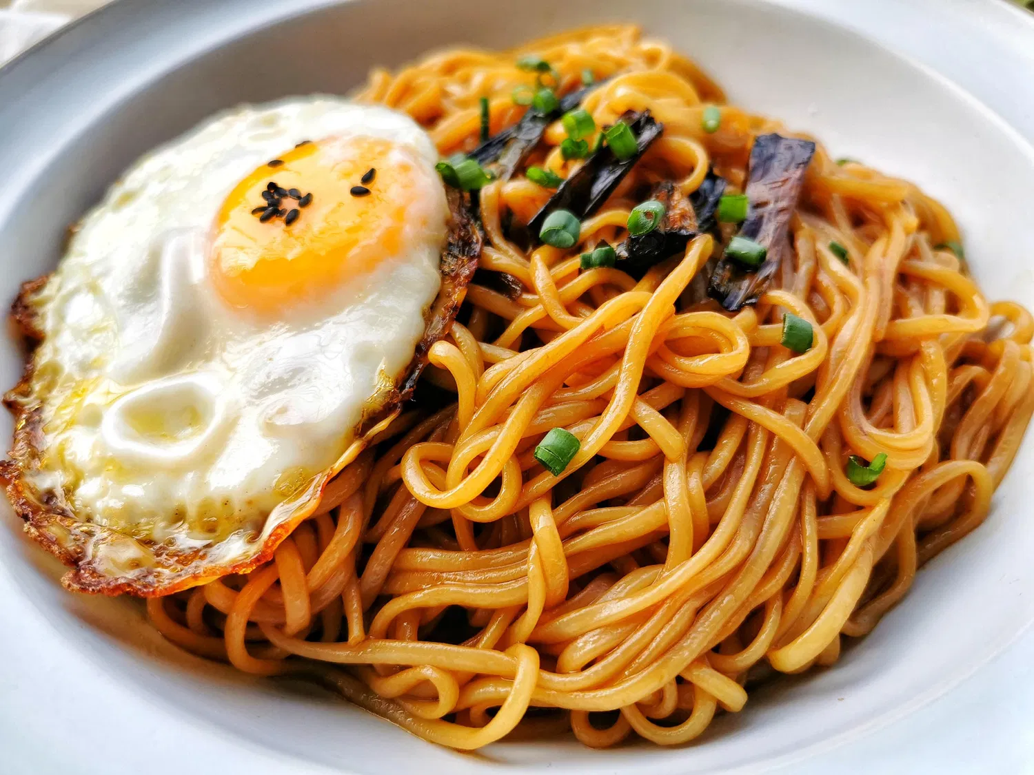 Smart Pigeon Ramen Noodle 300 Gr