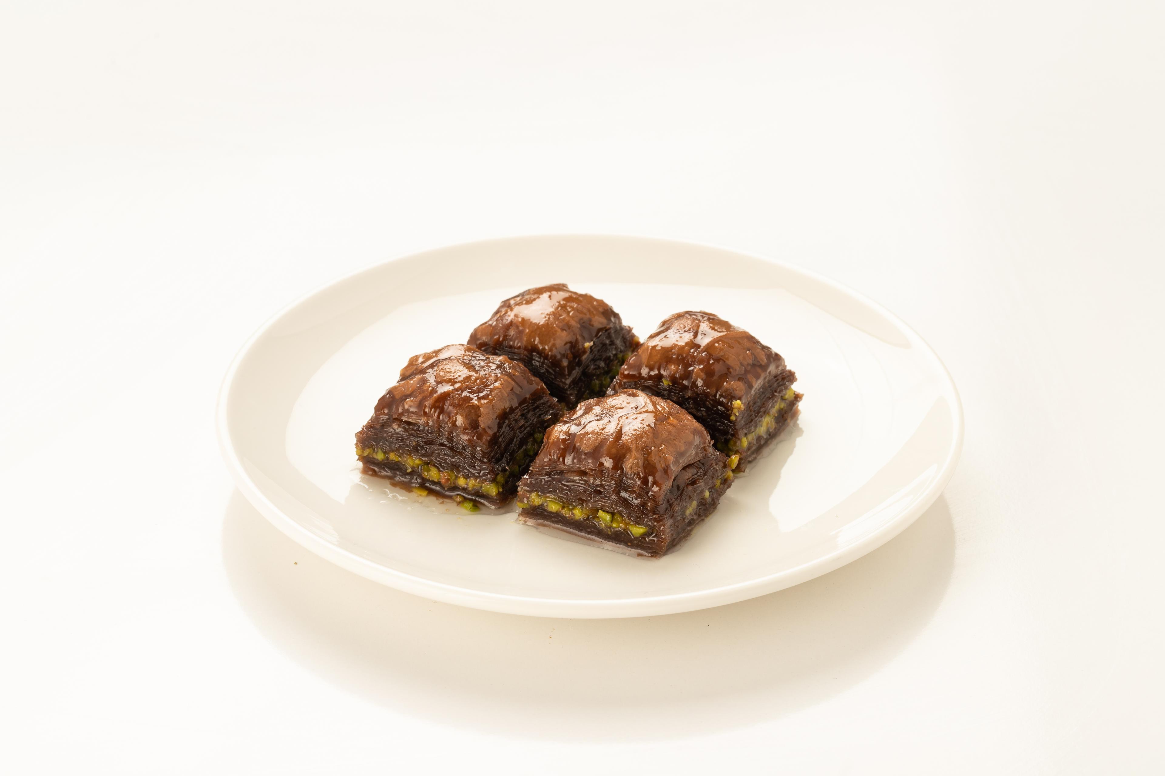 Çikolata Fıstıklı Baklava / Kg