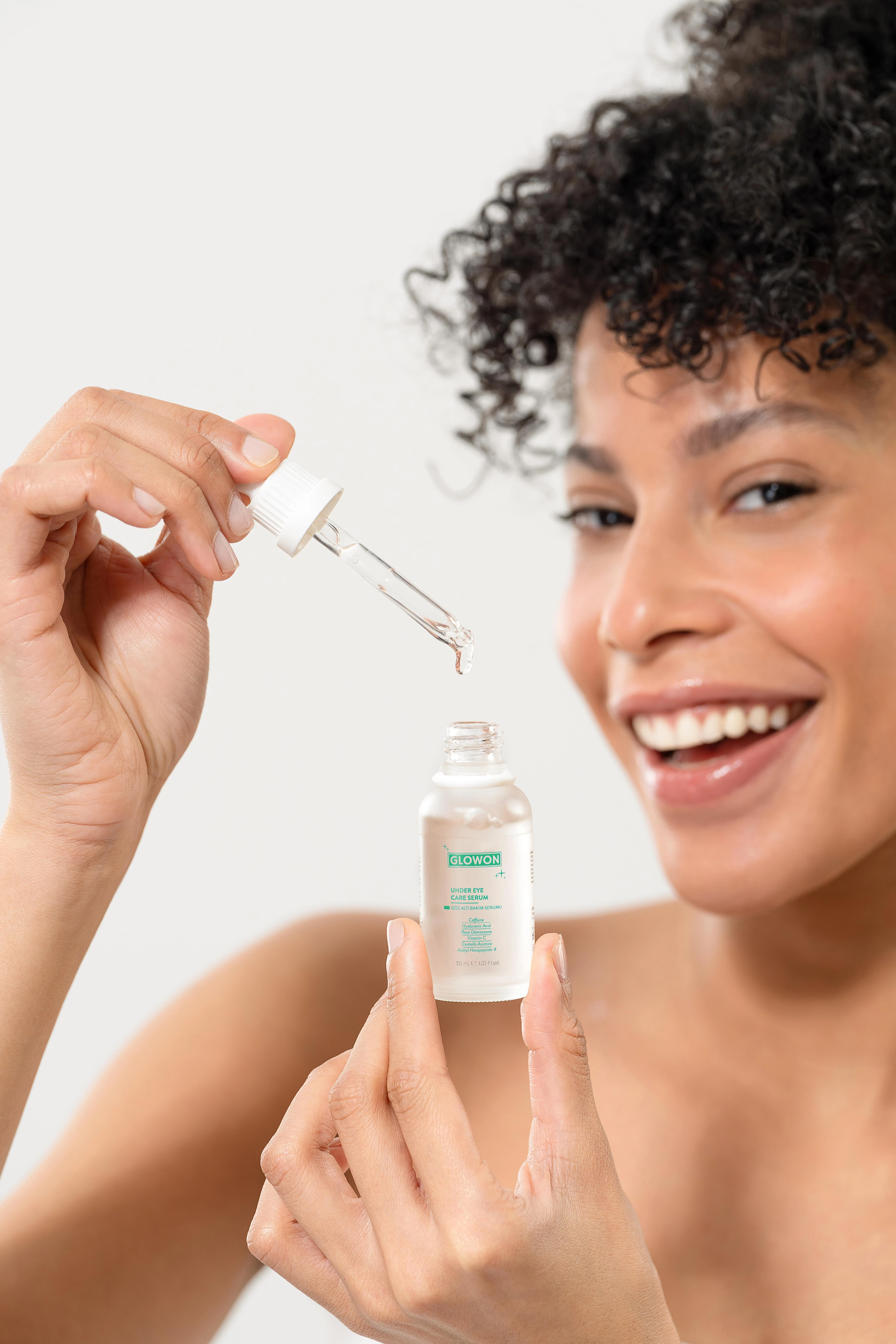 GLOWON Peptit, Kafein ve Hyaluronik Asit İçeren Koyu Halka & Şişlik Karşıtı Göz Altı Bakım Serumu 30ml