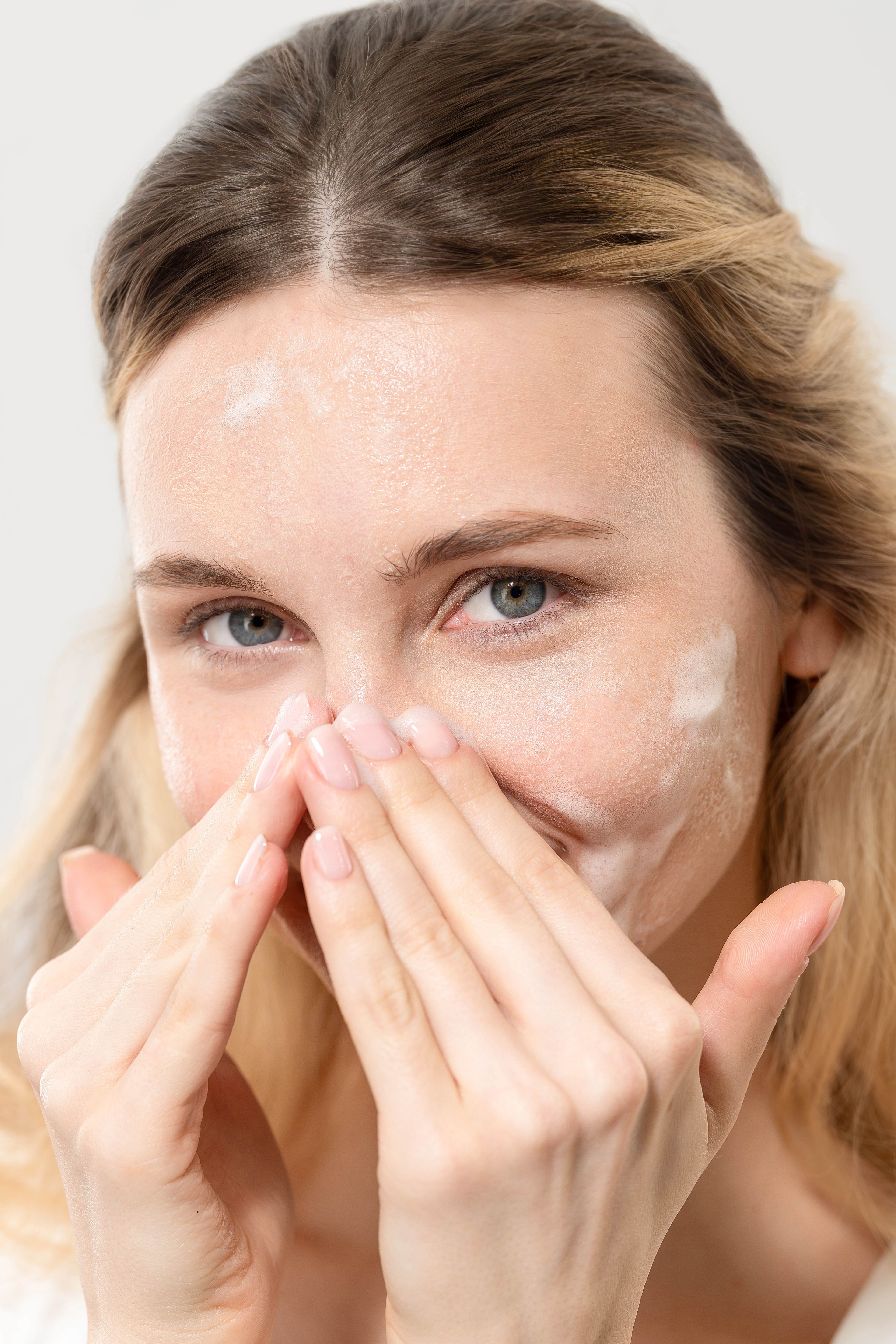 GLOWON YÜZ TEMİZLEYİCİ AVANTAJ İKİLİ PAKET 