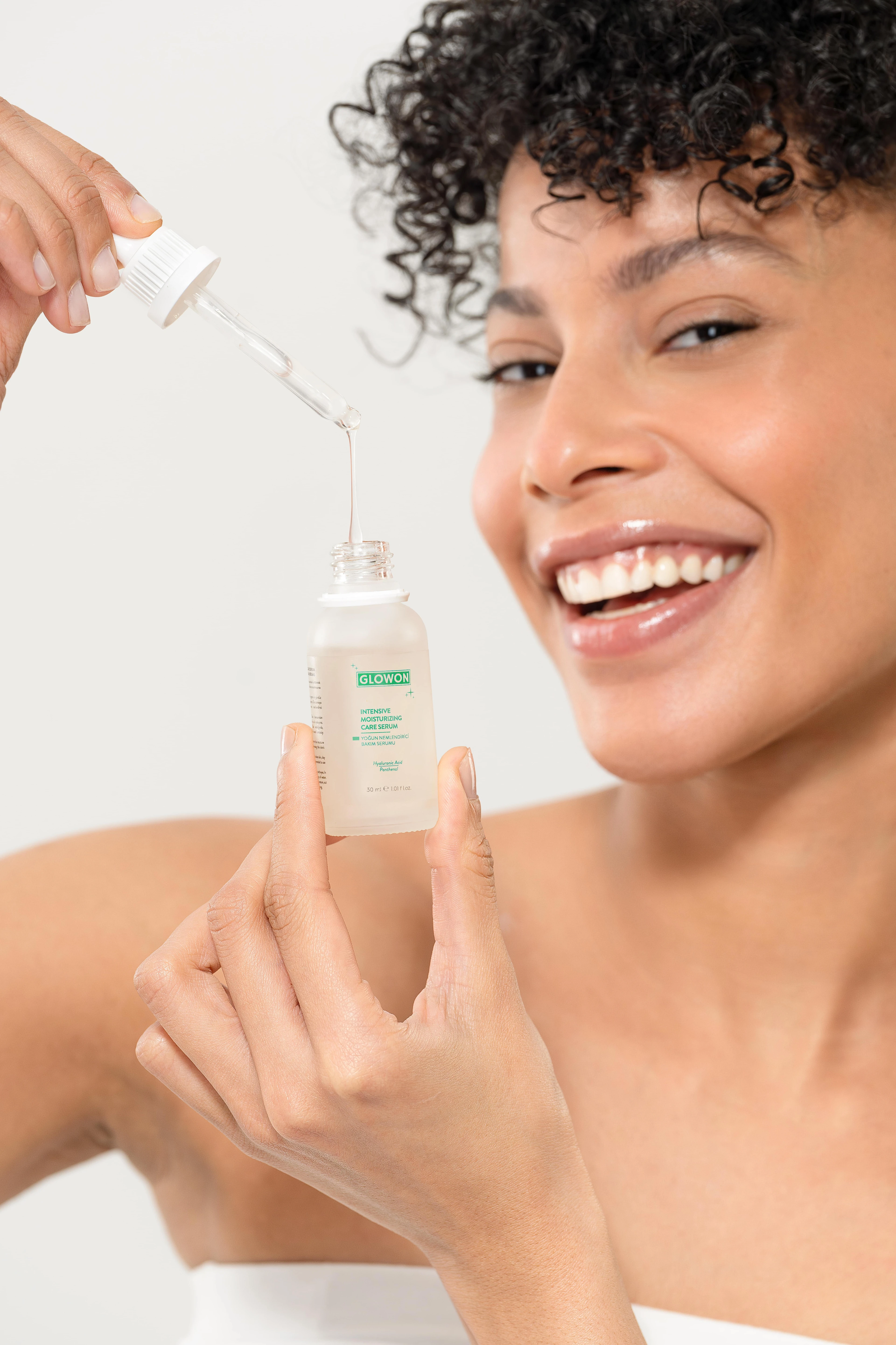 GLOWON SPF 50 Korumalı C Vitamini ve Nemlendirici İçeren 5'li Günlük Bakım Seti