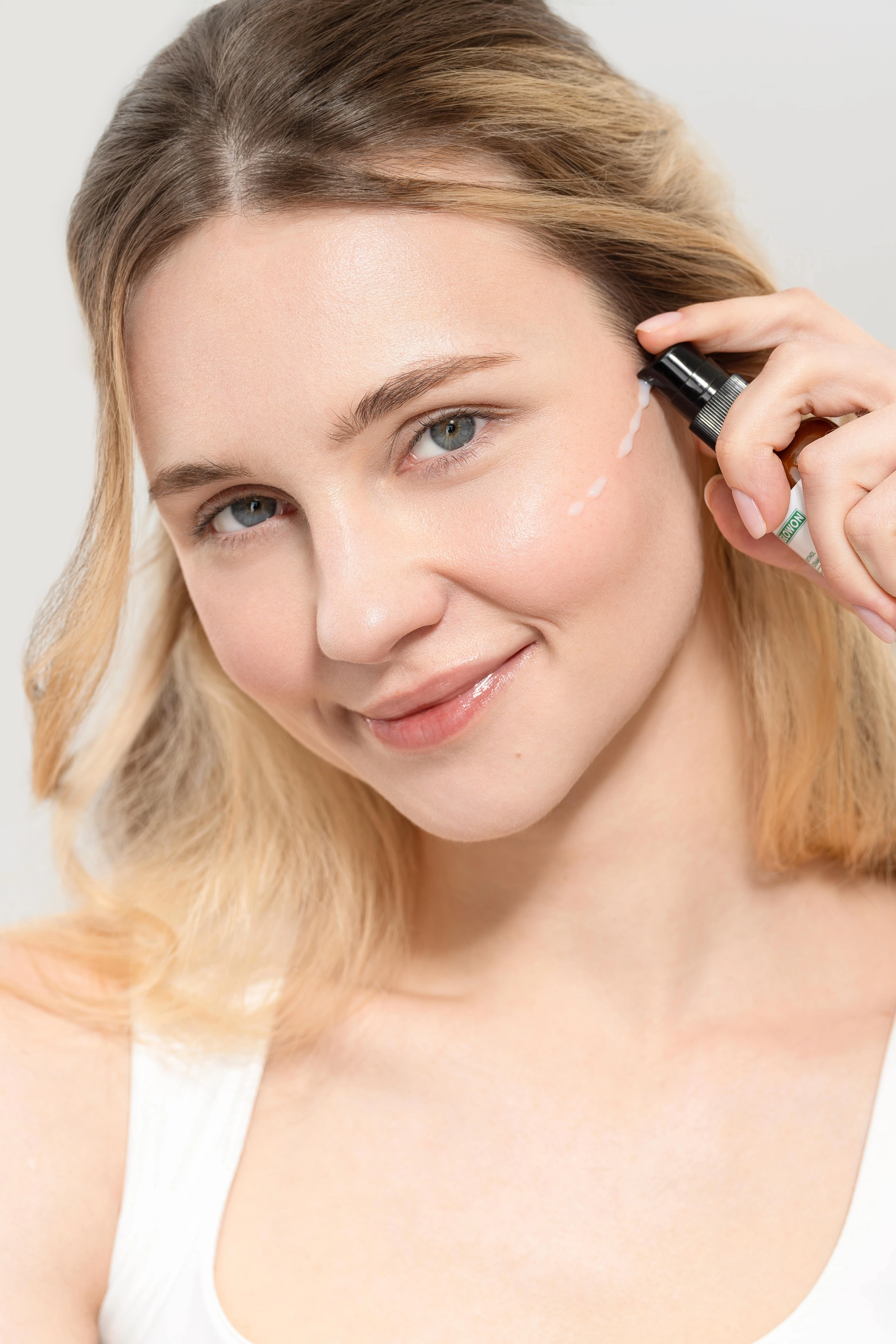 GLOWON Retinol ve Seramid İçeren Kırışıklık Karşıtı ve Hücre Yenileyici Serum 30ml