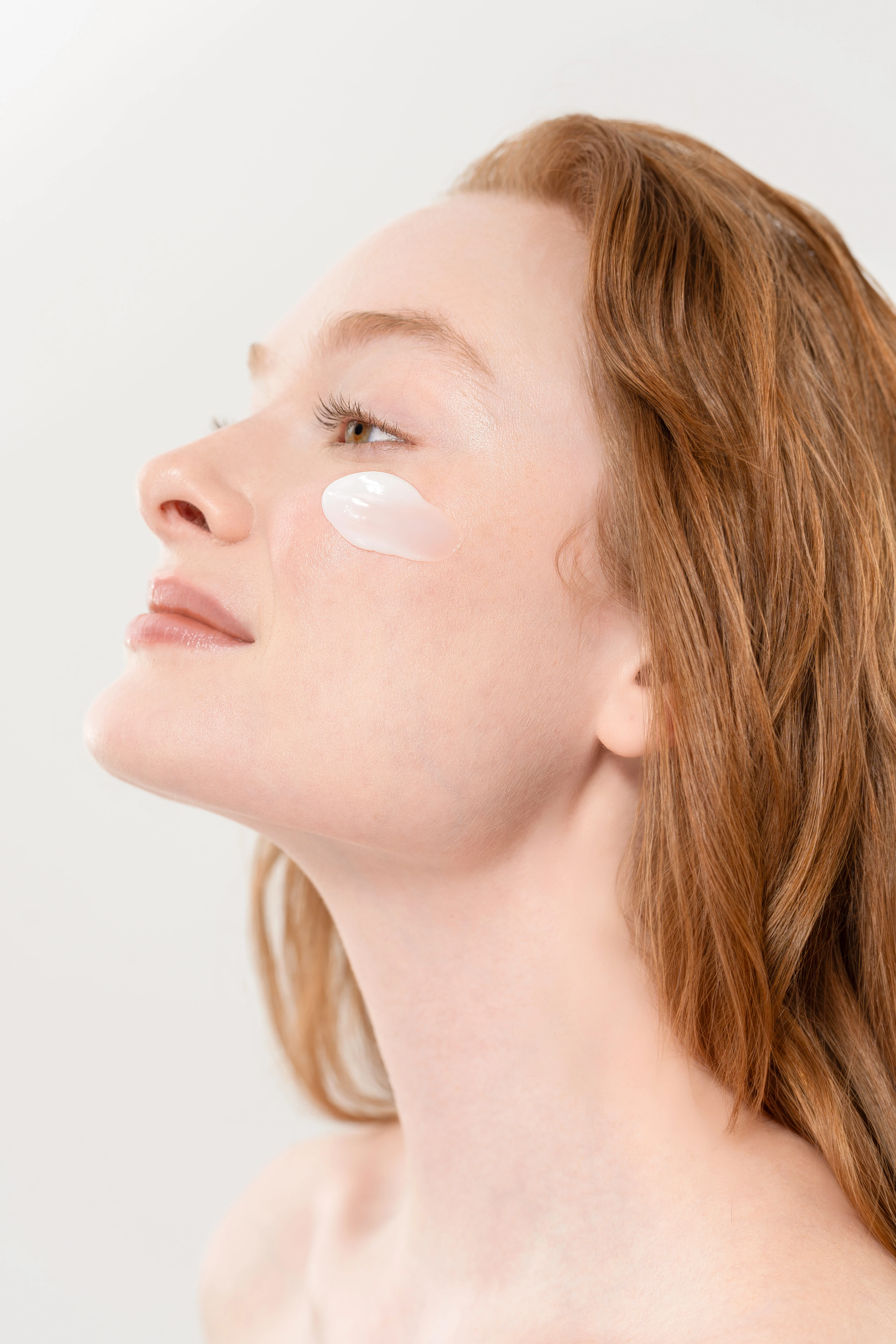 GLOWON Alpha Arbutin ve Niasinamid İçerikli Leke Karşıtı Cilt Beyazlatıcı Krem 50ml