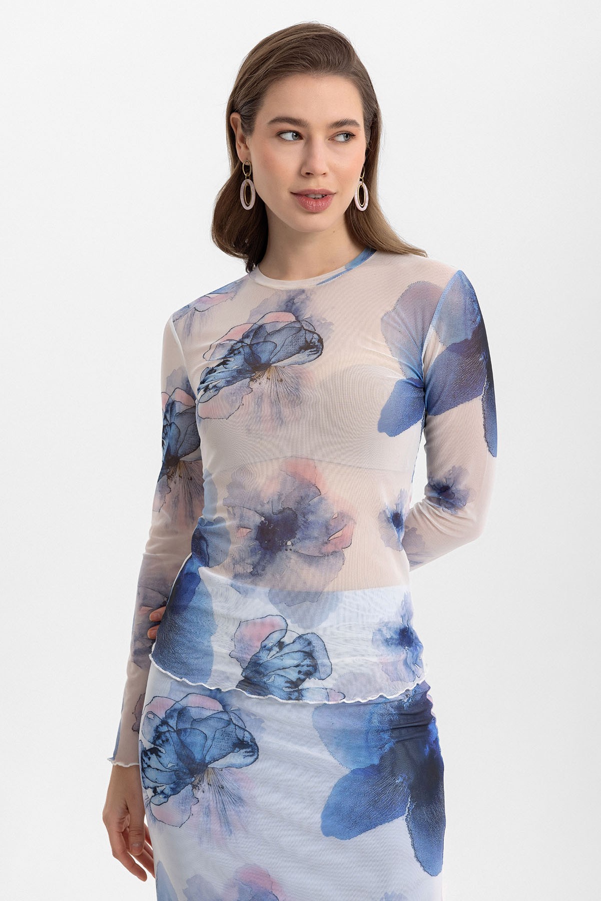 Floral Desenli Uzun Kollu Transparan Bluz