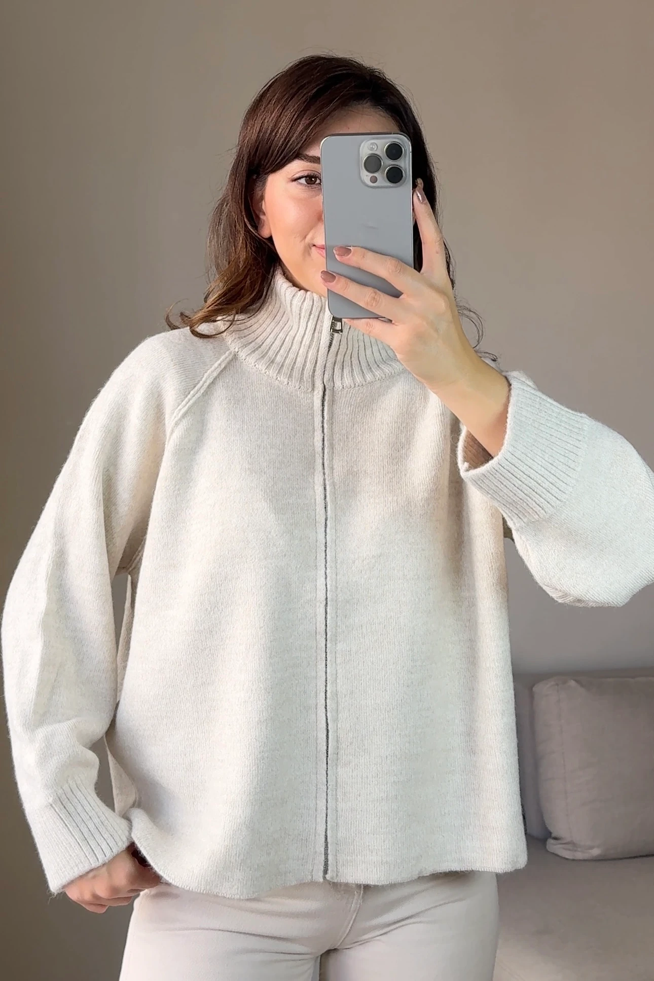 DİK YAKA FERMUARLI KALIN TRİKO HIRKA