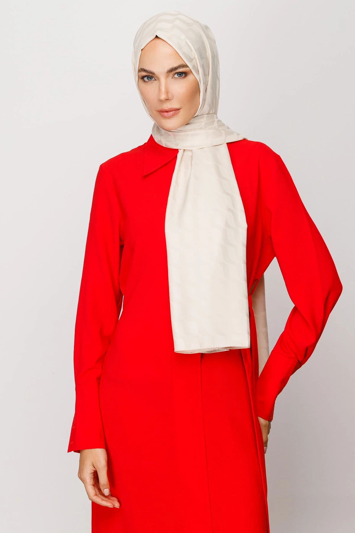 Wave-Pattern Silky Jacquard Shawl - Pearl