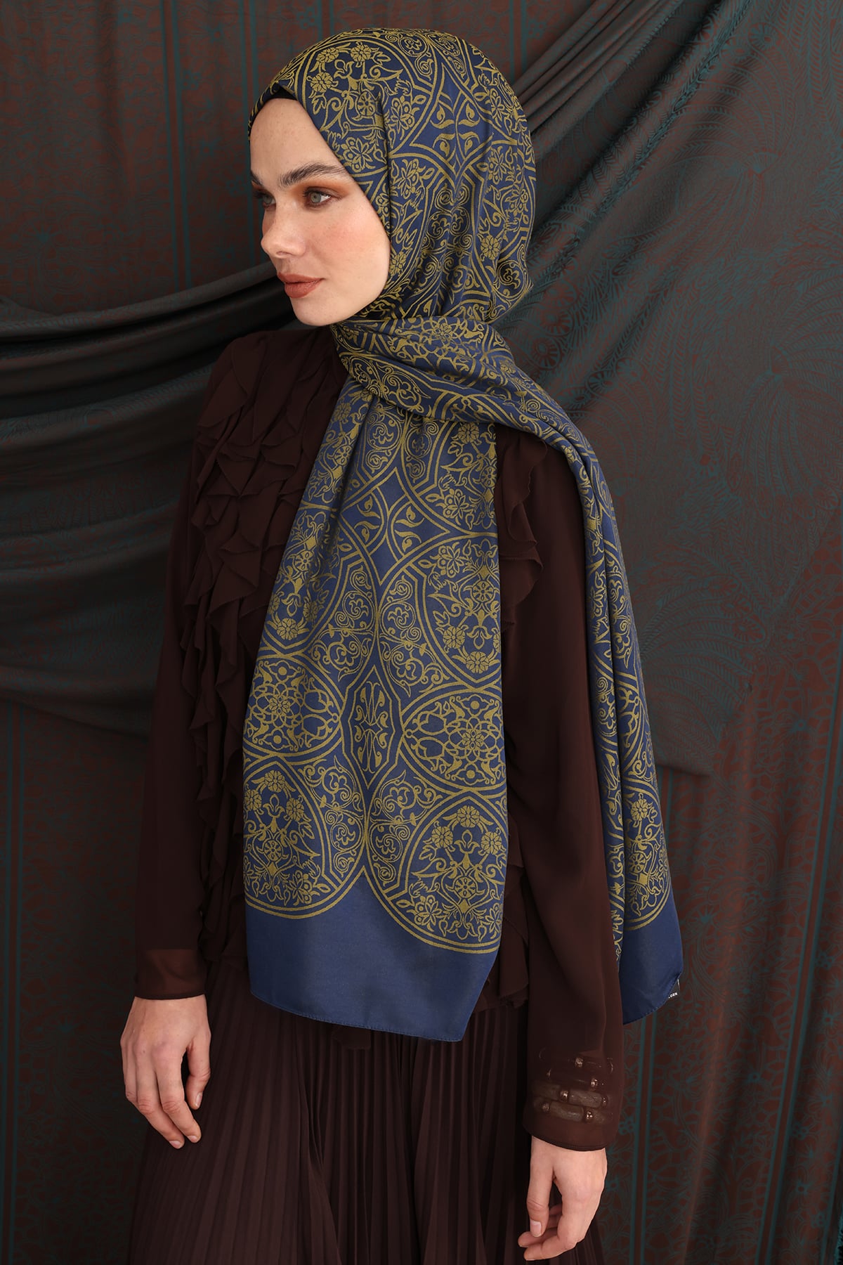 Morocco Pattern Double-Sided Shawl - Navy Blue-Oil Green