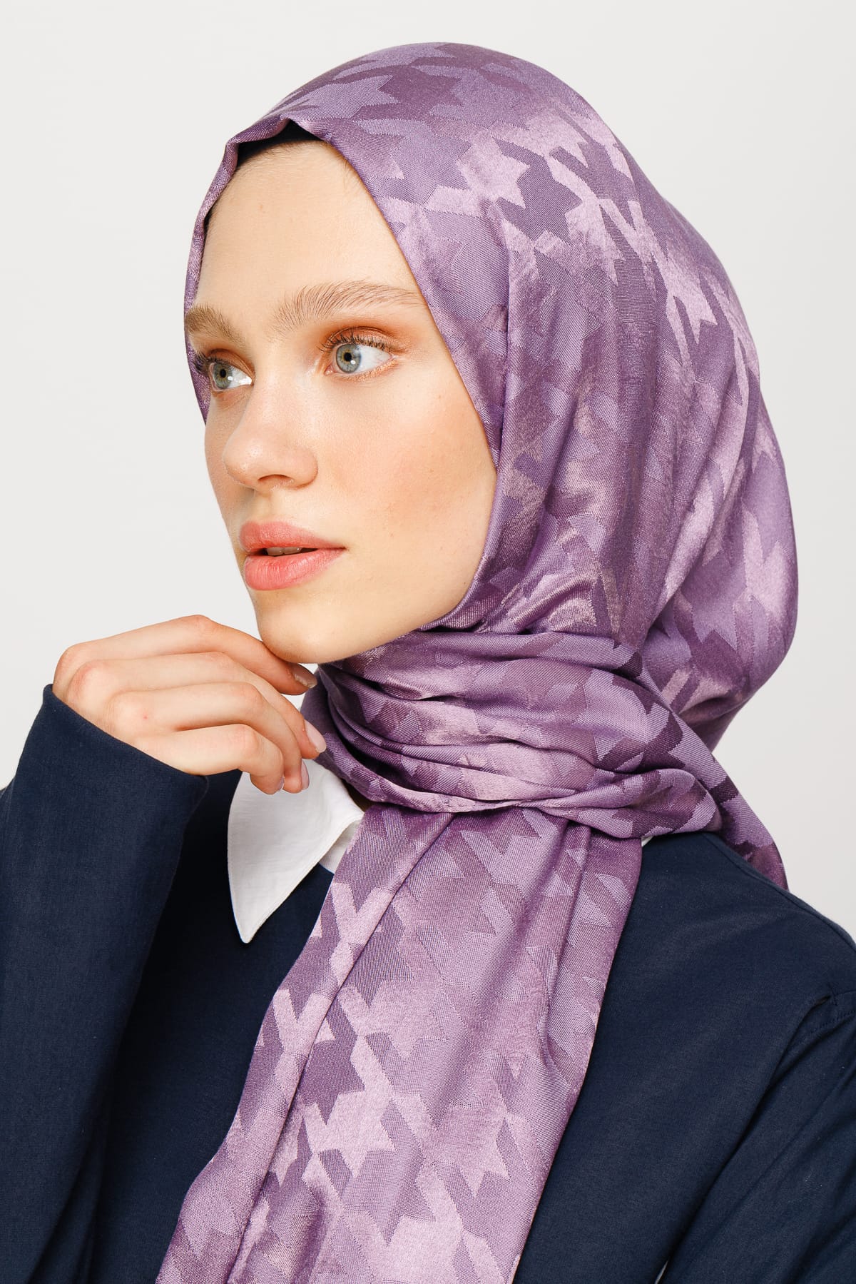 Wholesale Houndstooth Pattern Shiny Jacquard Shawl - Lavender