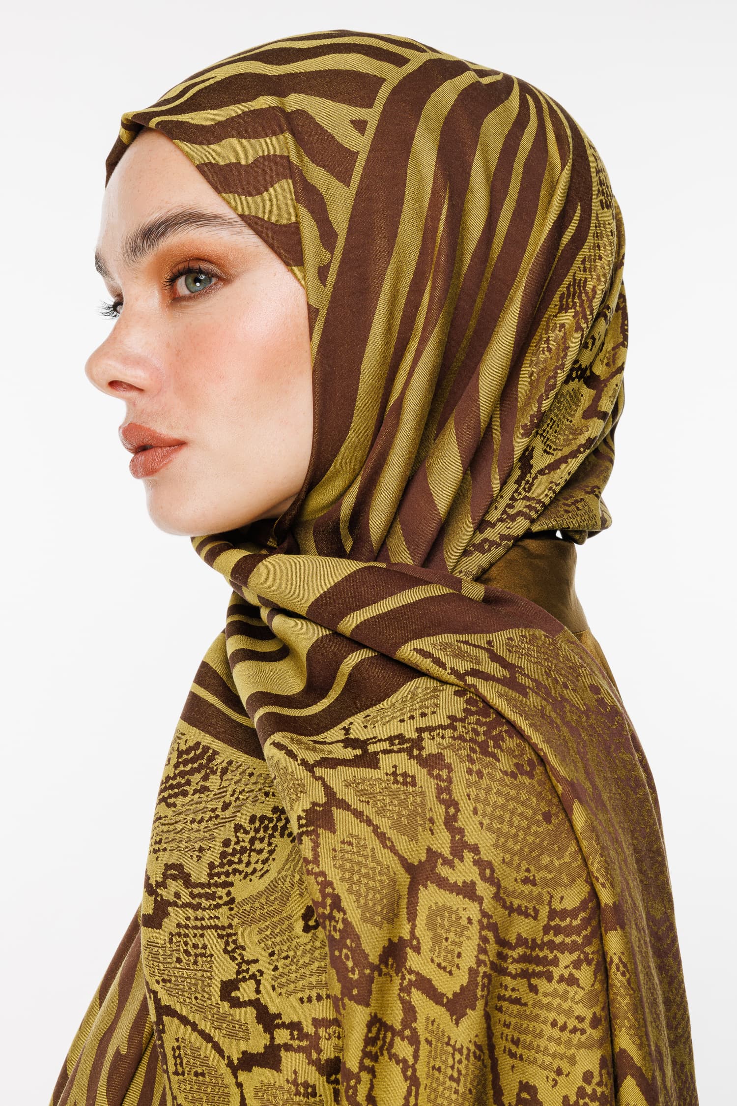 Riad-Pattern Reversible Shawl - Bitter Coffee-Salmon