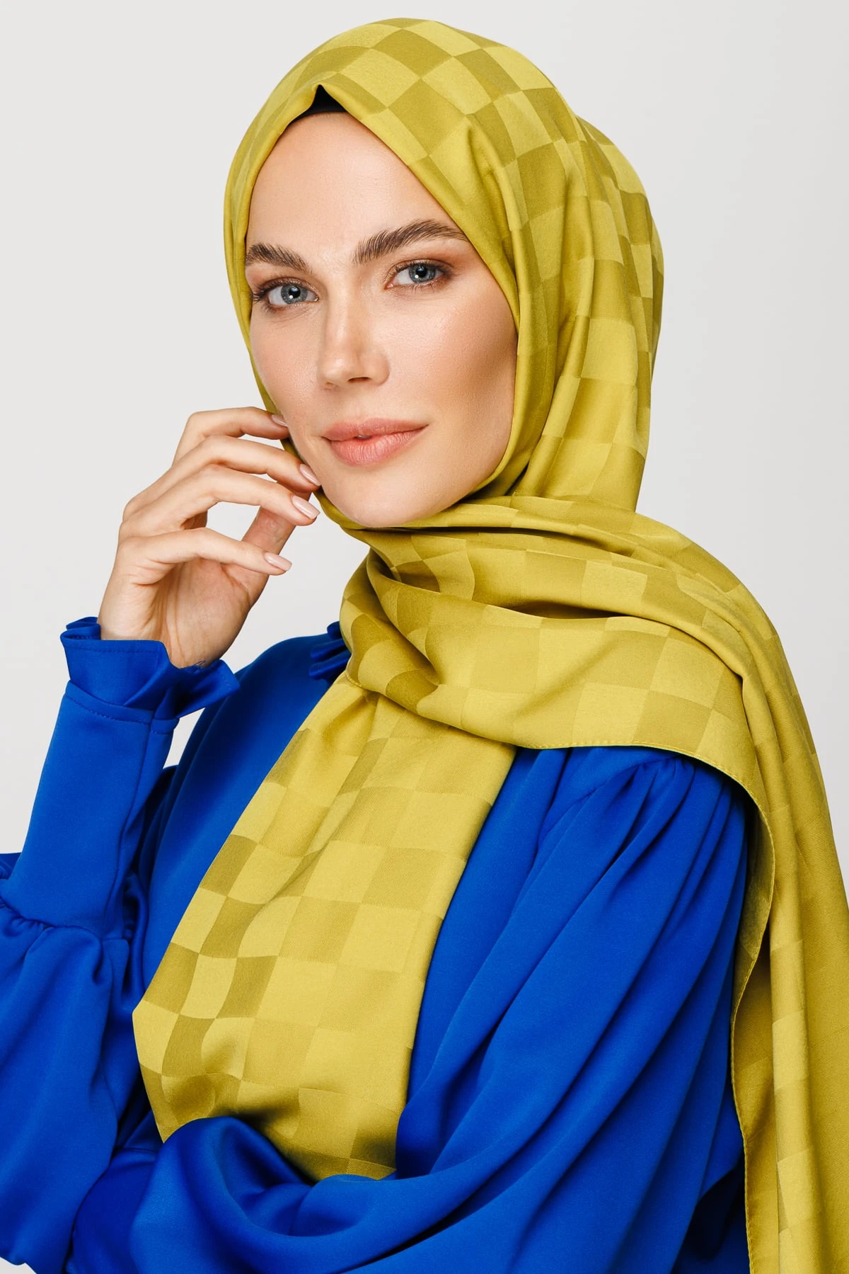 Checkers Pattern Silk Jacquard Shawl - Olive Green