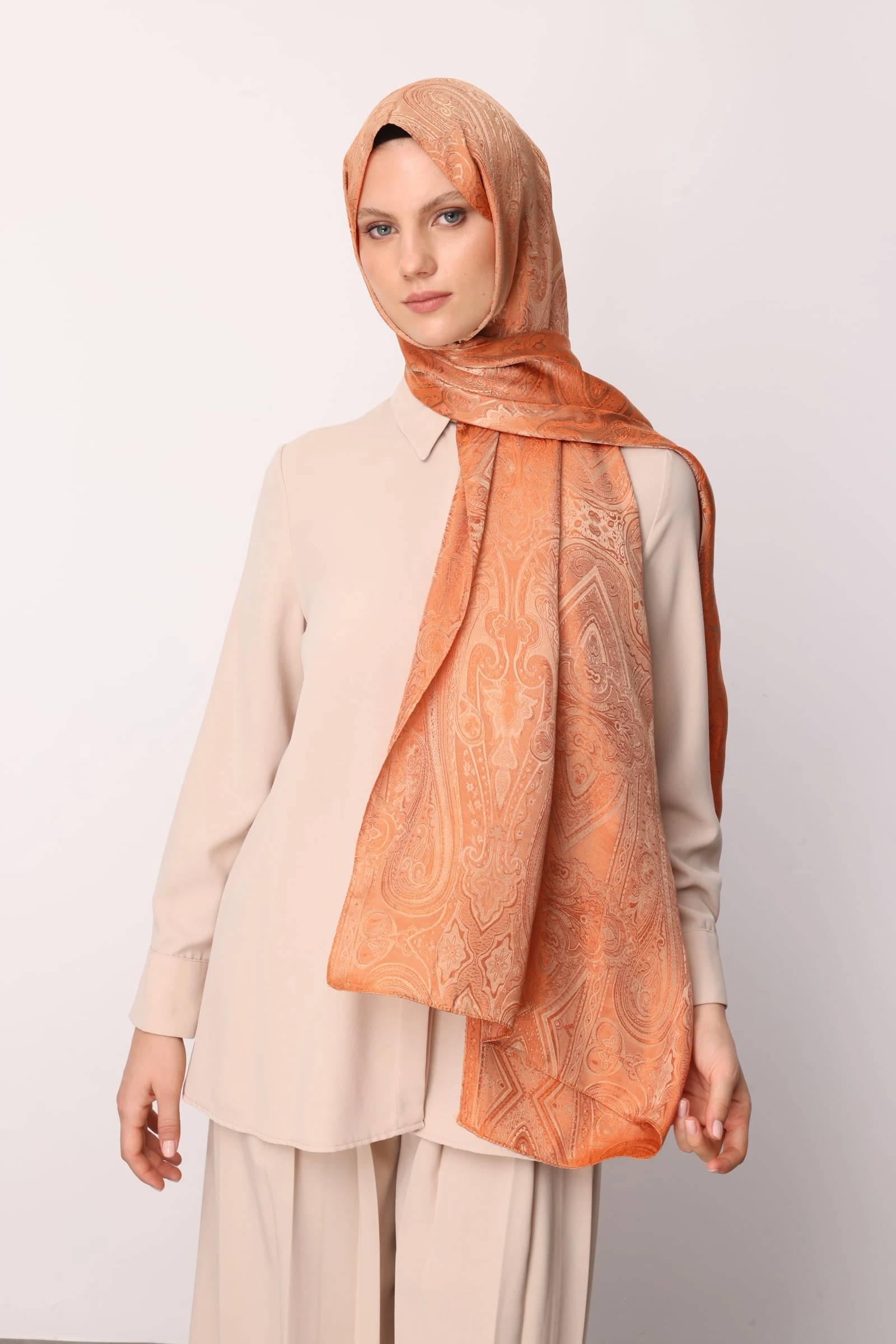 Liva Pattern Shine Line Shawl - Mink-Cinnamon