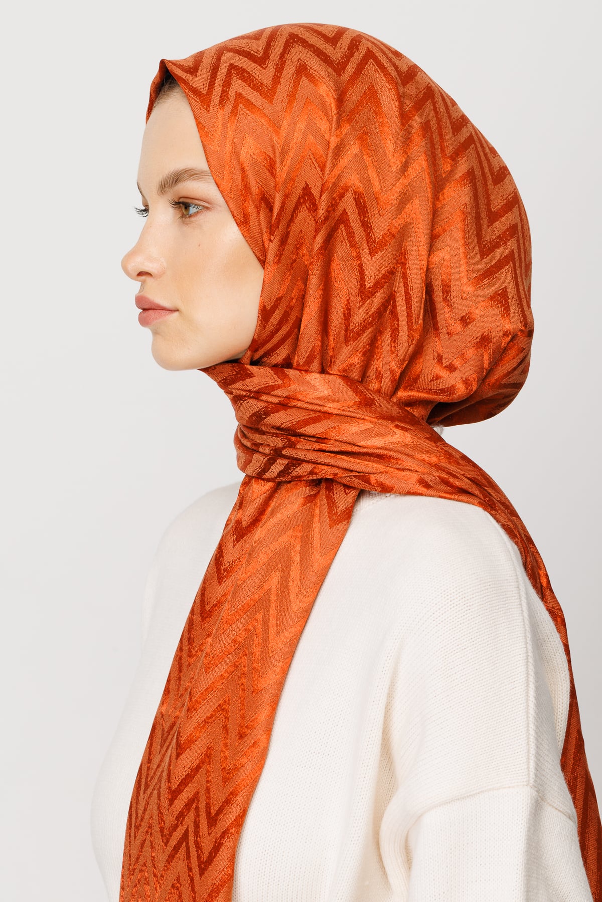 Zigzag Pattern Shiny Jacquard Shawl - Tile