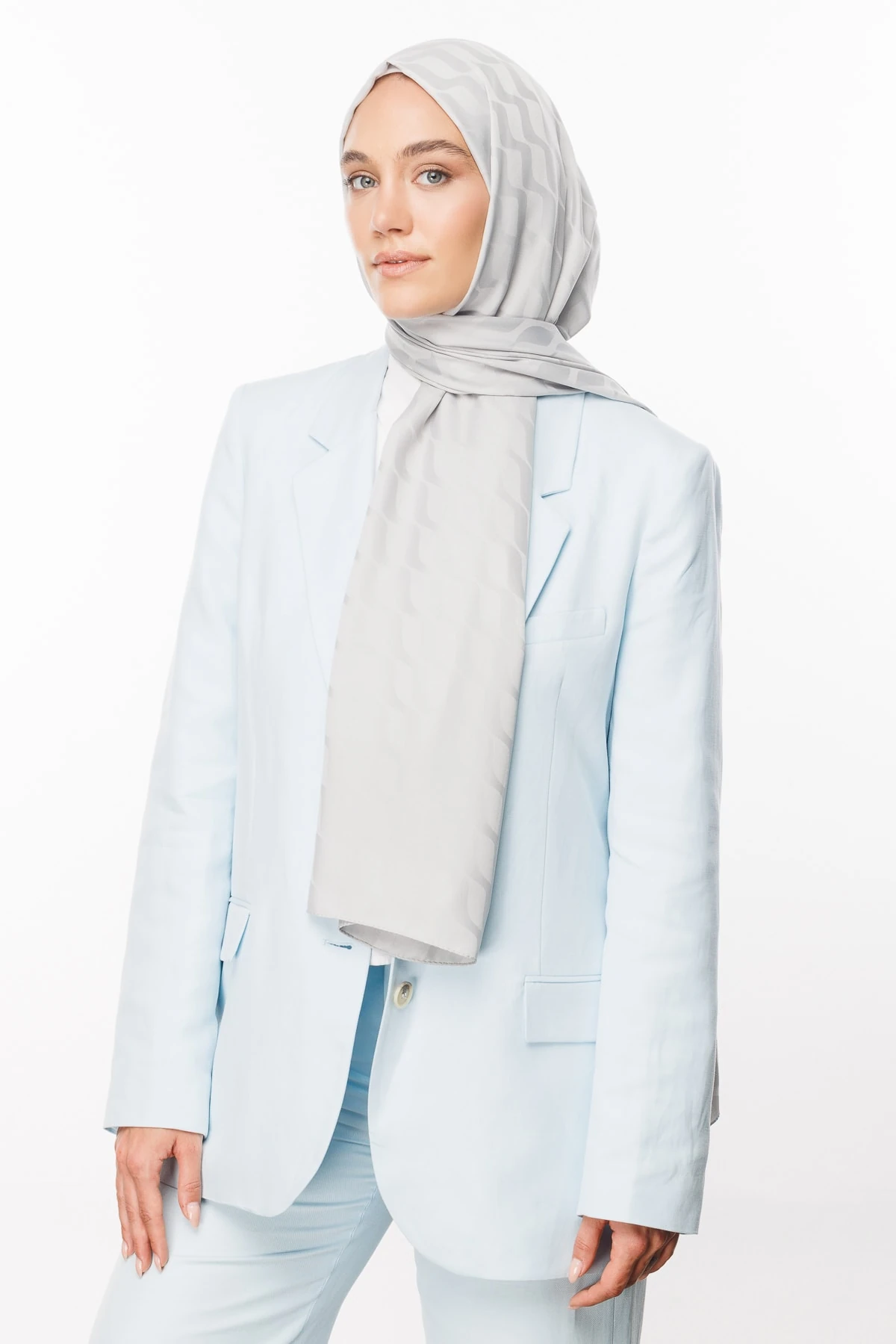 Toptan Dalga Desen İpeksi Jakar Şal - Soğuk Gri