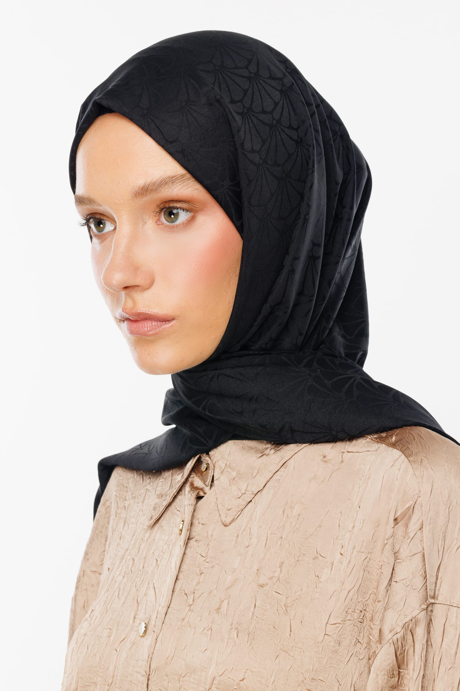 Lotus Pattern Silk Jacquard Shawl - Black