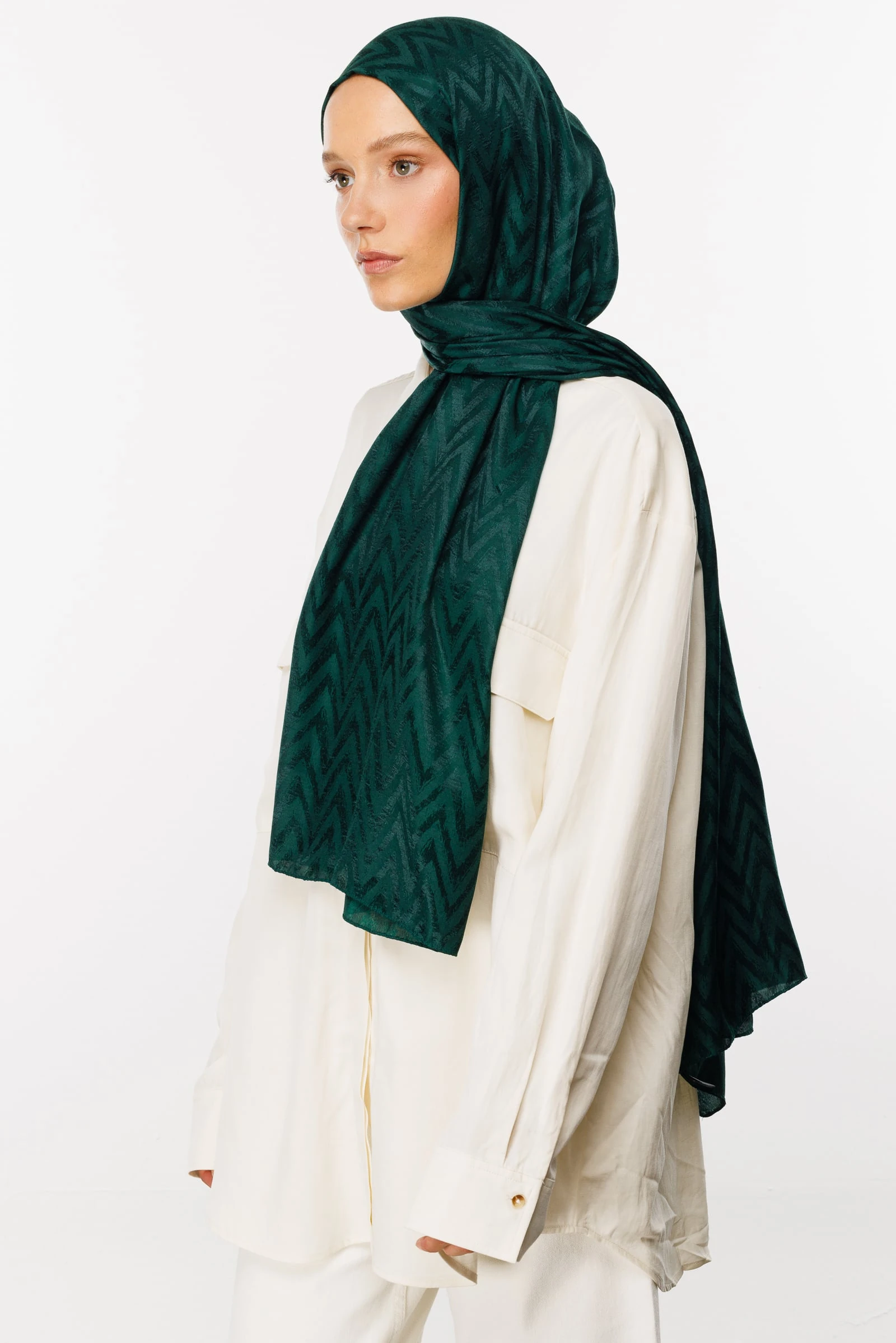 Zigzag Pattern Shiny Jacquard Shawl - Emerald