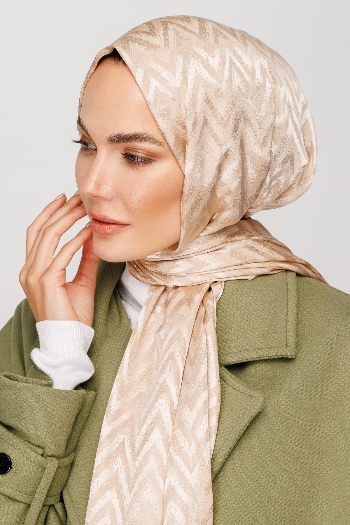 Zigzag Pattern Shiny Jacquard Shawl - Sand Beige