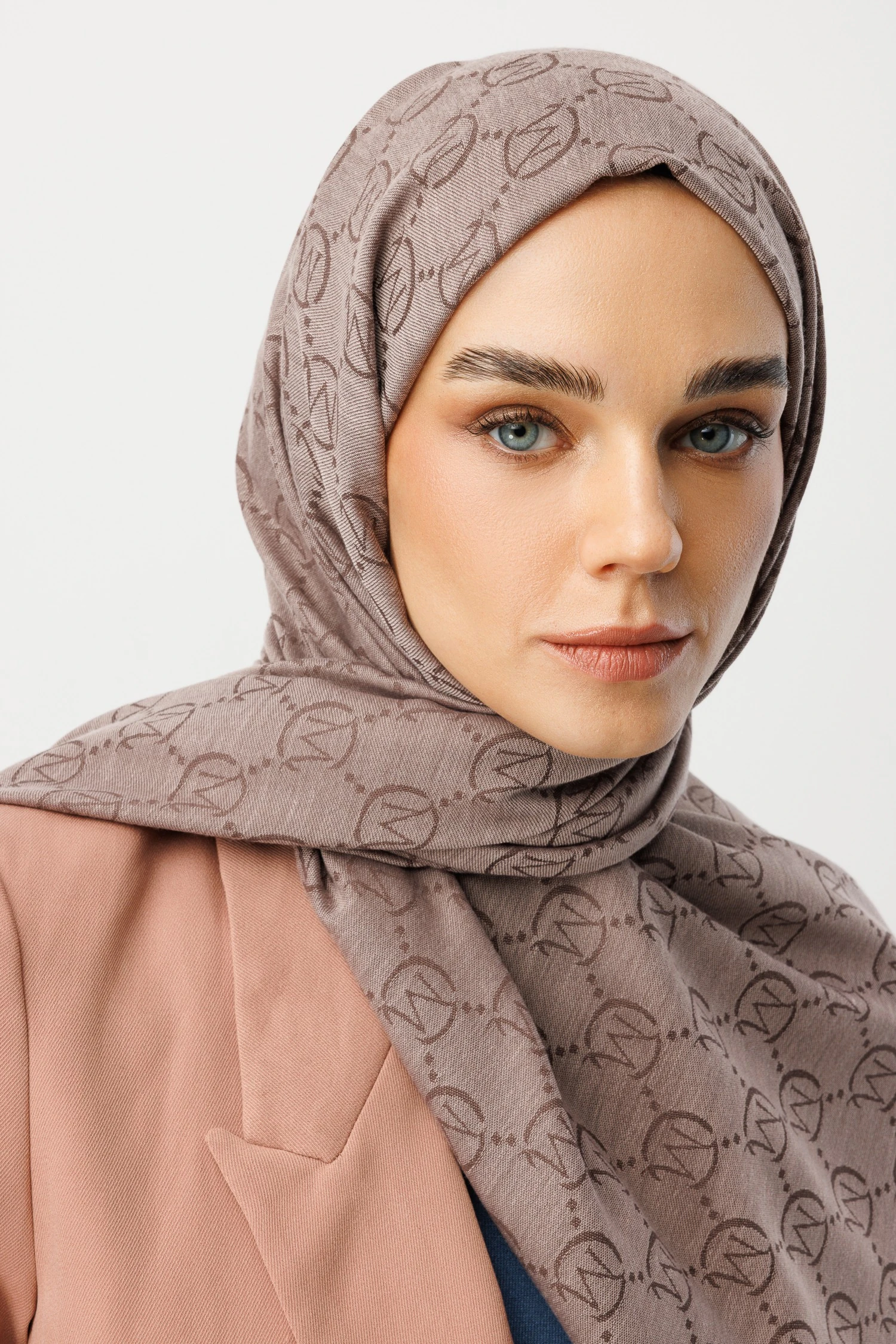 Toptan Yün İpek Şal - Toz Pembe