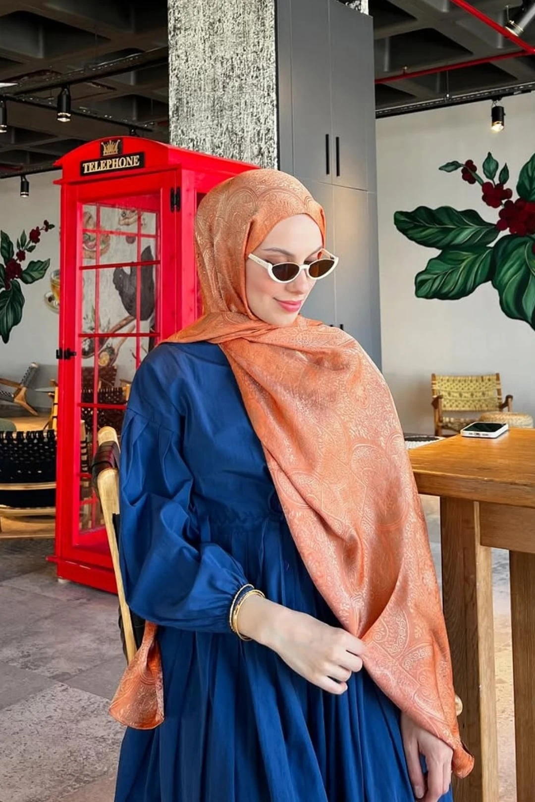 Liva Pattern Shine Line Shawl - Mink-Cinnamon