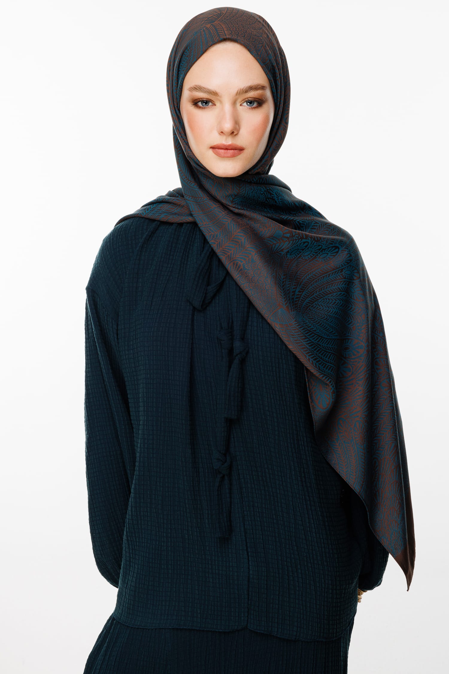 Toptan Mayra Desen Çift Taraflı Şal - Acı Kahve-Petrol Mavisi