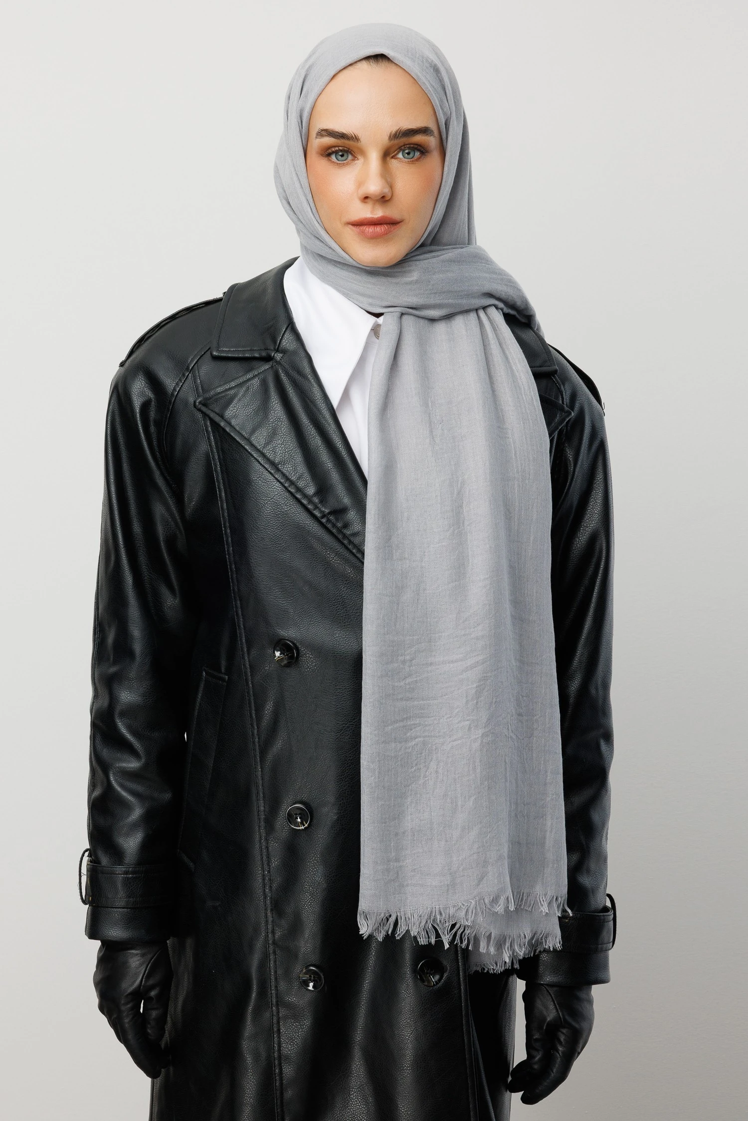 Wholesale Dubai Shawls - Silver