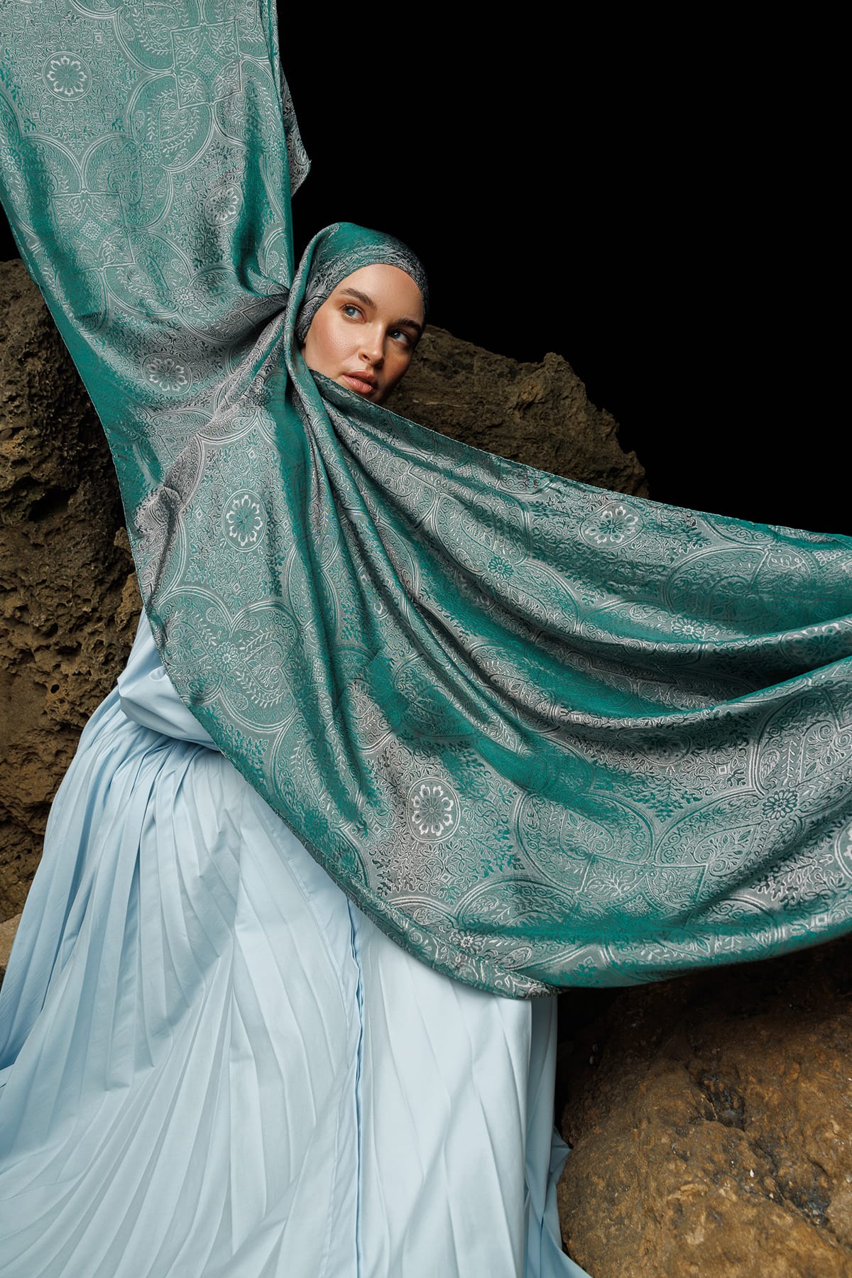 Shline Line Viscose Shawl - Emerald-Pink