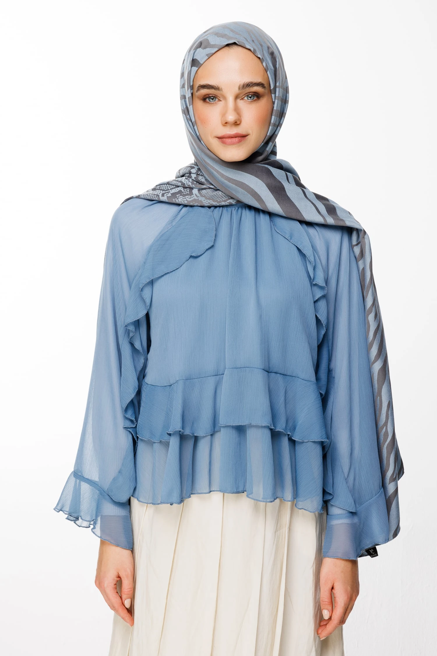 Riad-Pattern Reversible Shawl - Dark Gray-Light Blue