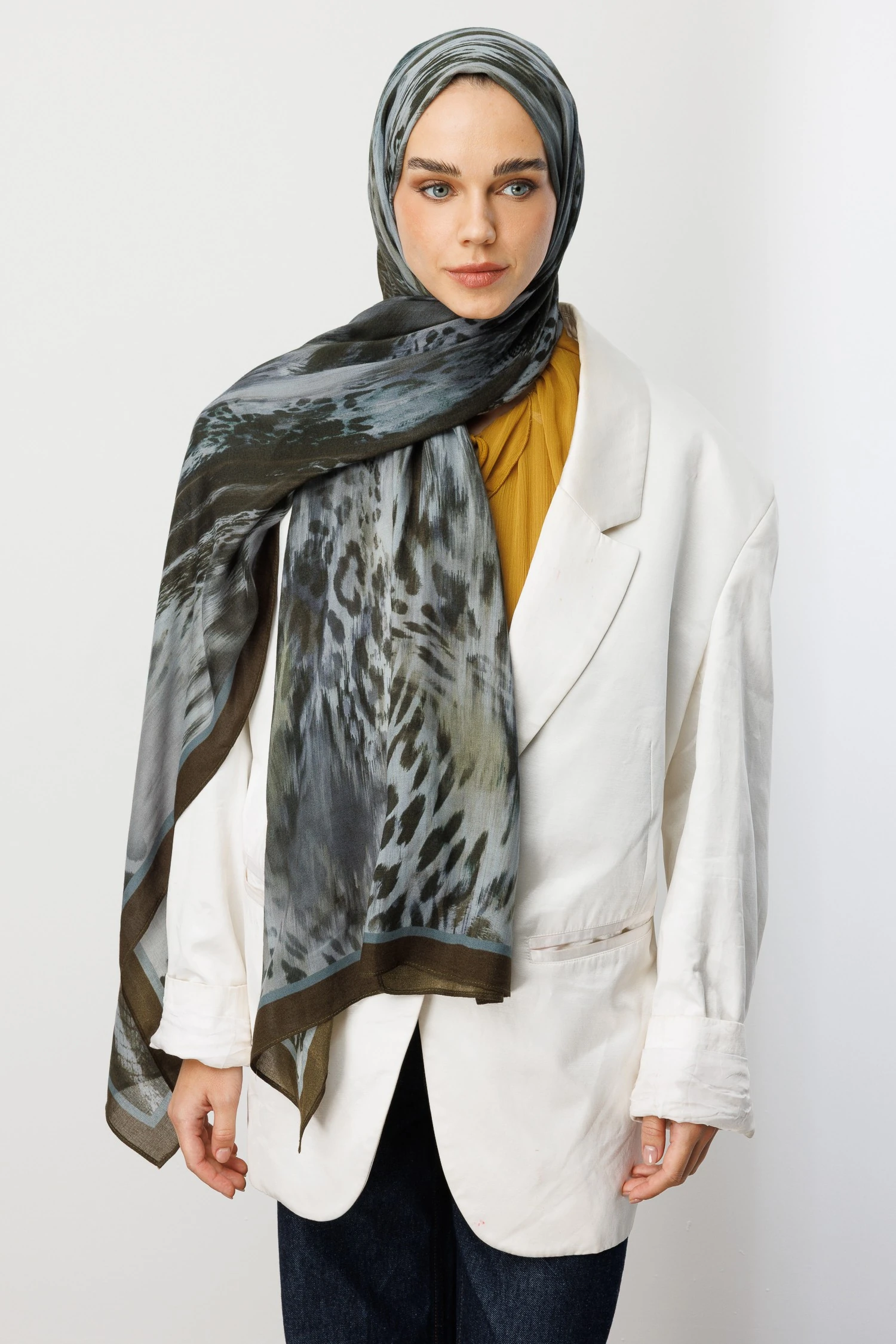 Wholesale Leopard Pattern Ramie Shawl - Haki