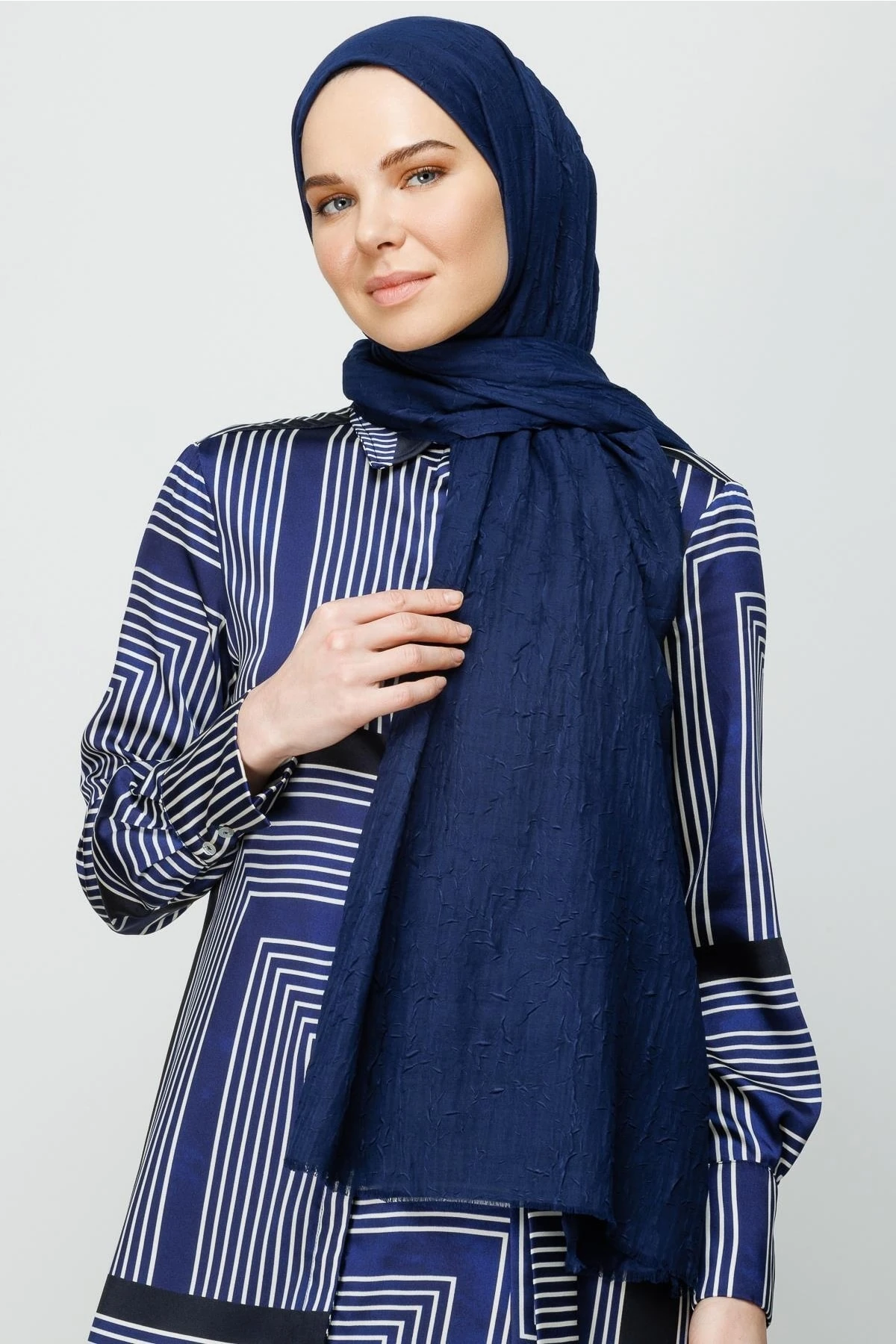 Bamboo Shawl - Navy Blue