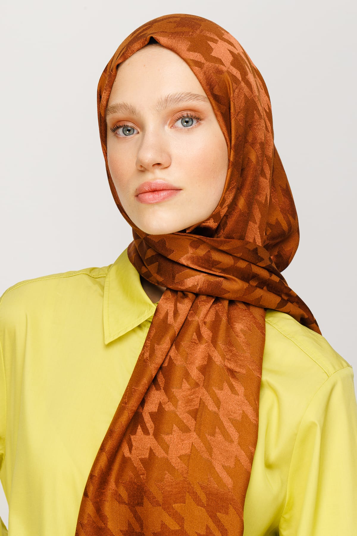 Toptan Kazayağı Desen Parlak Jakar Şal - Bakır