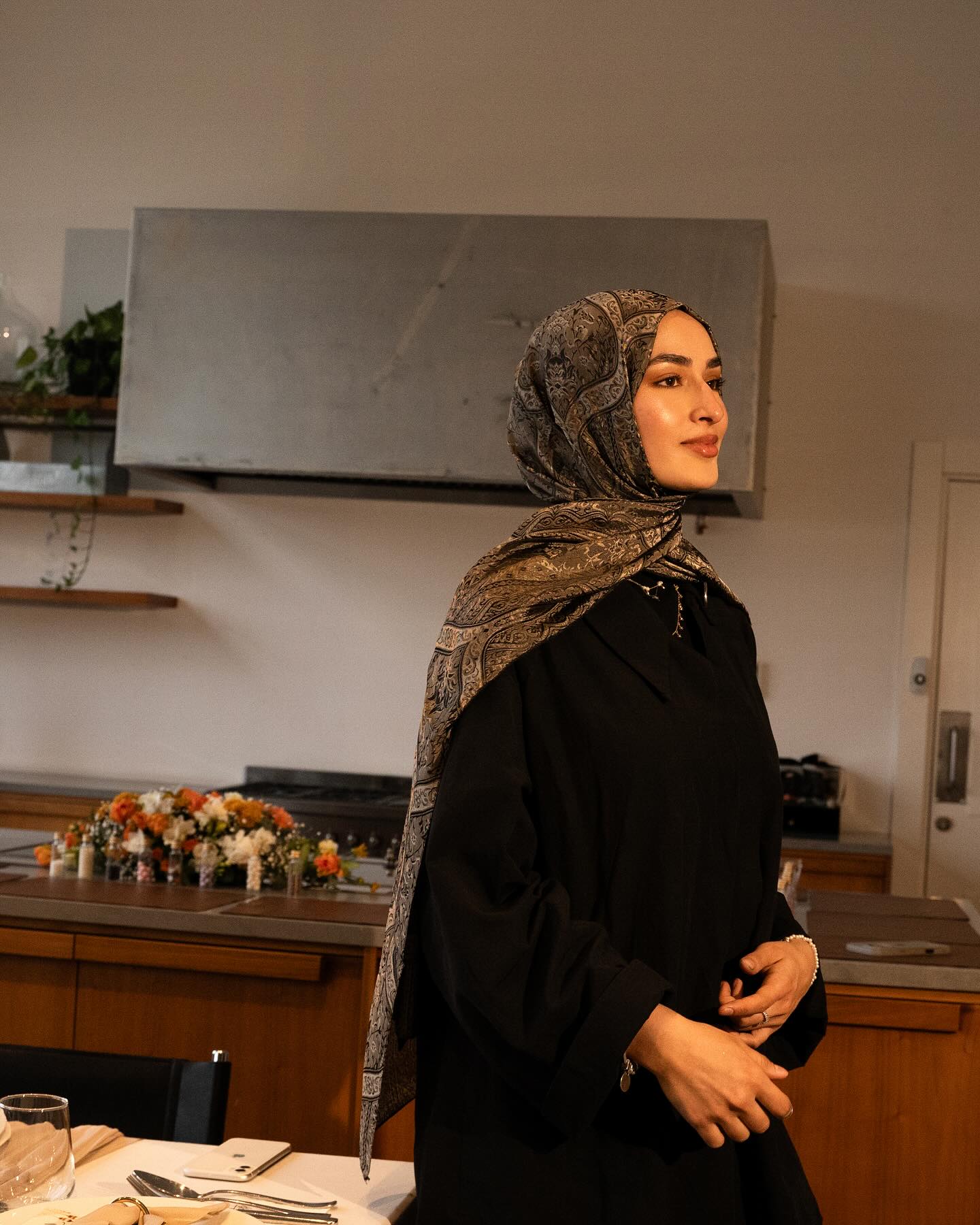 Toptan Soler Desen Shine Line Şal - Siyah-Bej